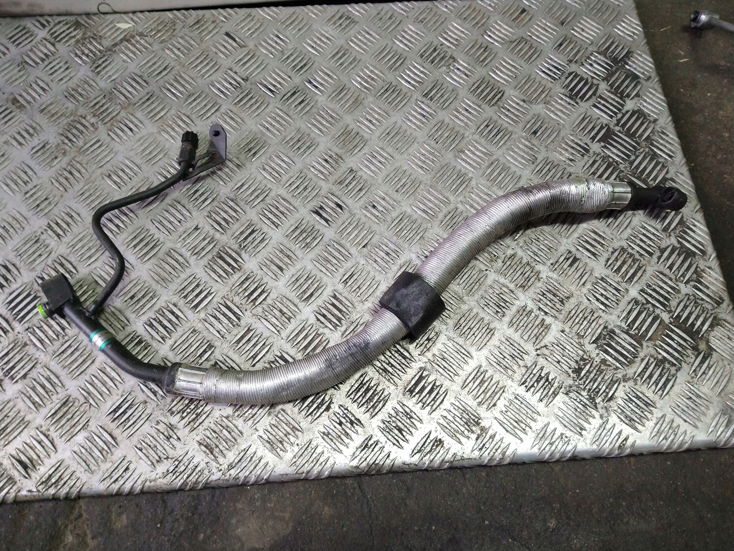 BMW E46 1.9 B Schlauch klimaanlage Sensor