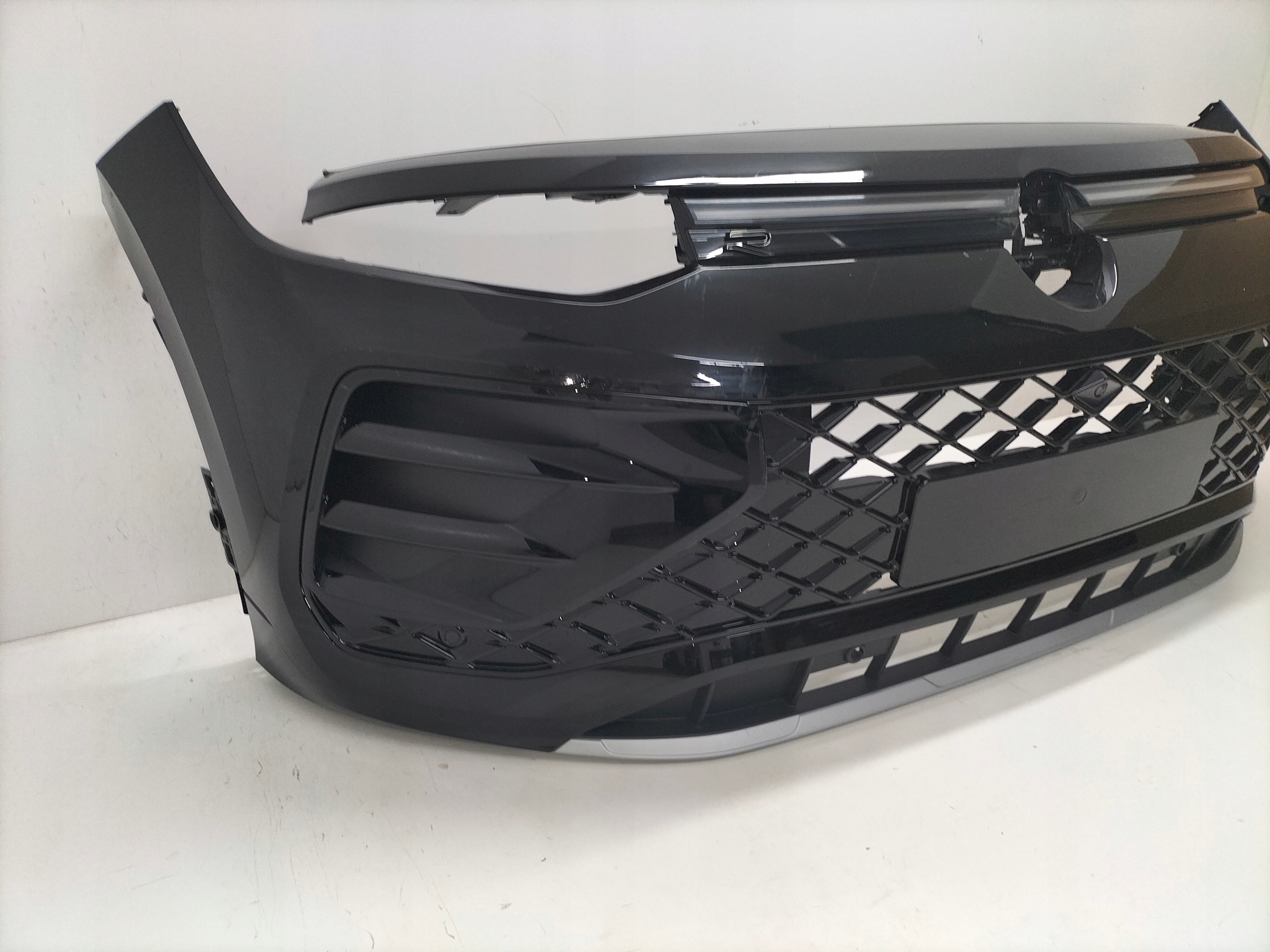 front bumper front VW TAYRON 24- R-LINE