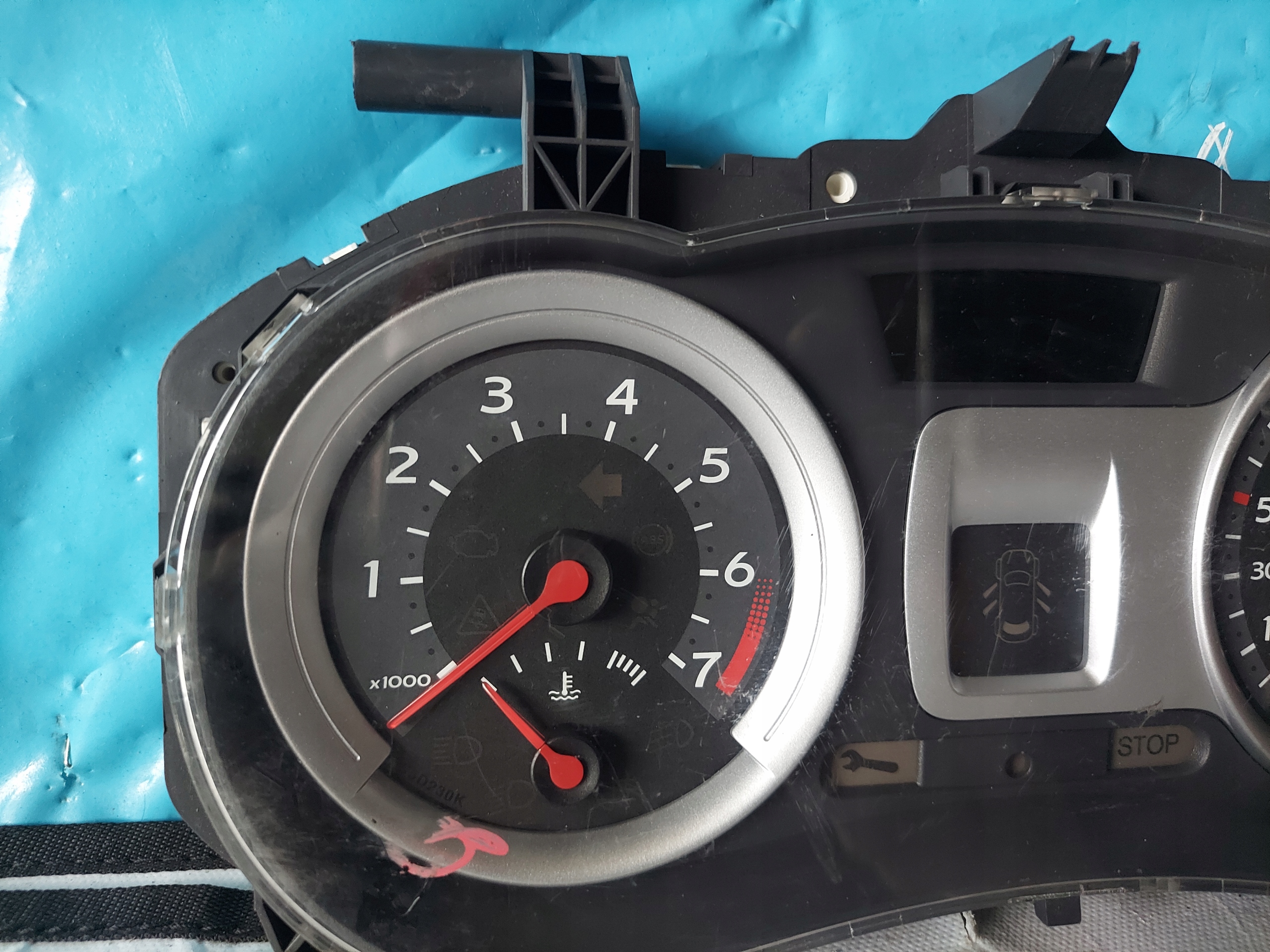 dials clock CLIO III 1.6 B 8200628775G