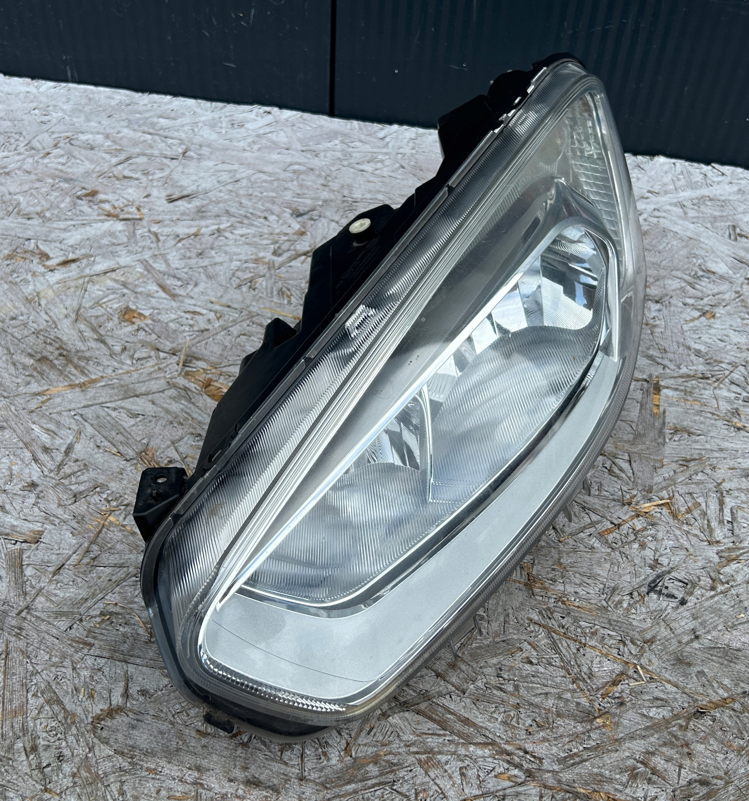 light left front FORD TOURNEO TRANSIT COURIER MK1 14- ET76-13W030-AJ EUROPA
