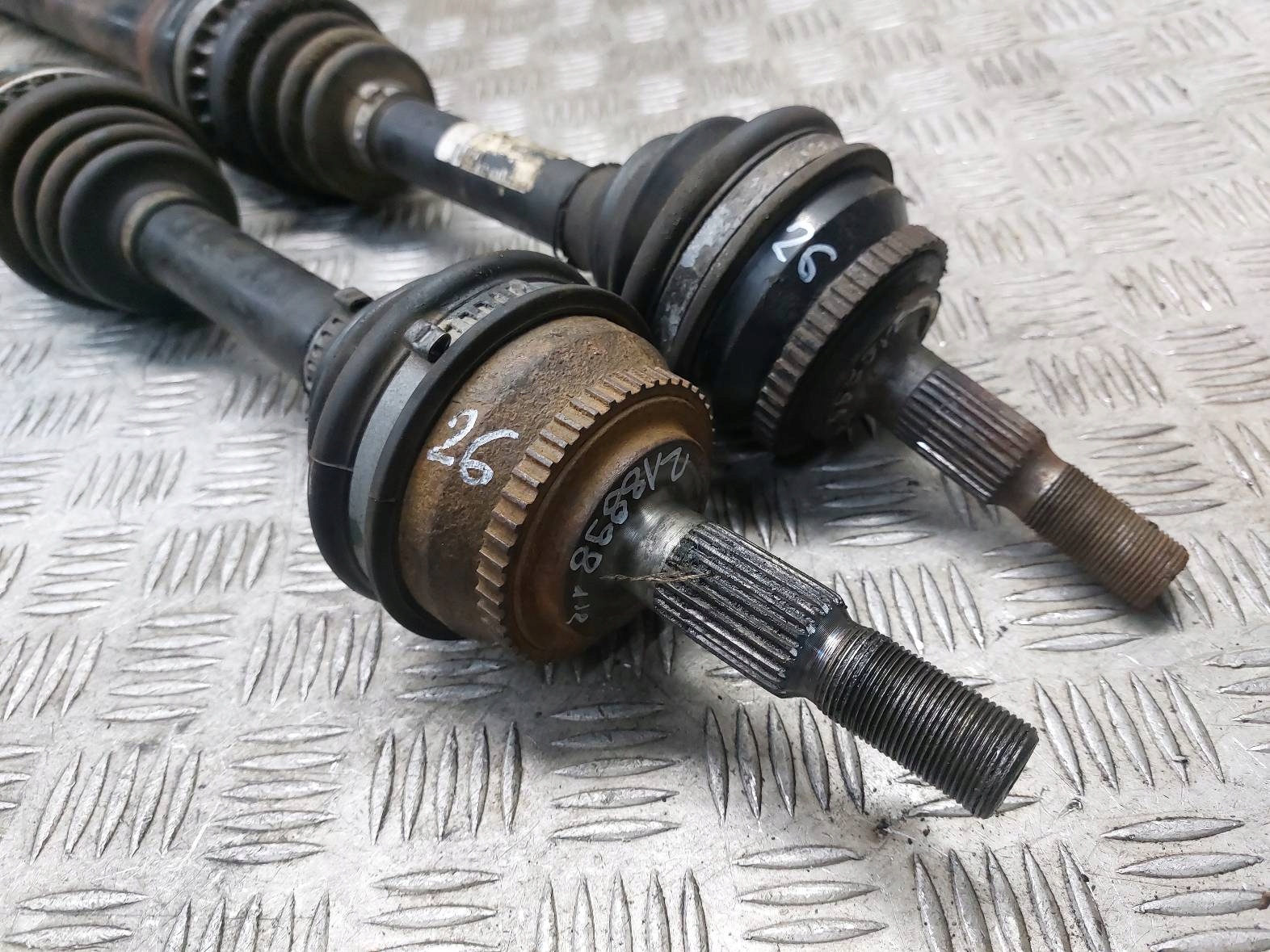semi-axis left front + right front 5B VOLVO 850 2.0 10V