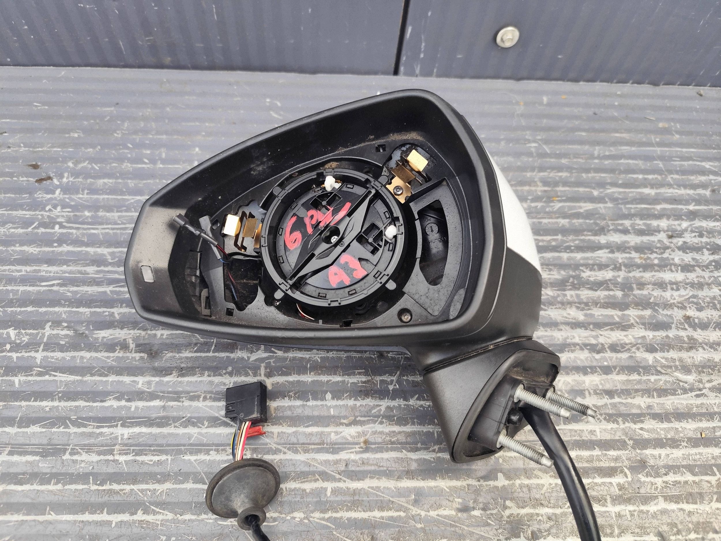 AUDI A3 8V mirror left 6 PIN UK