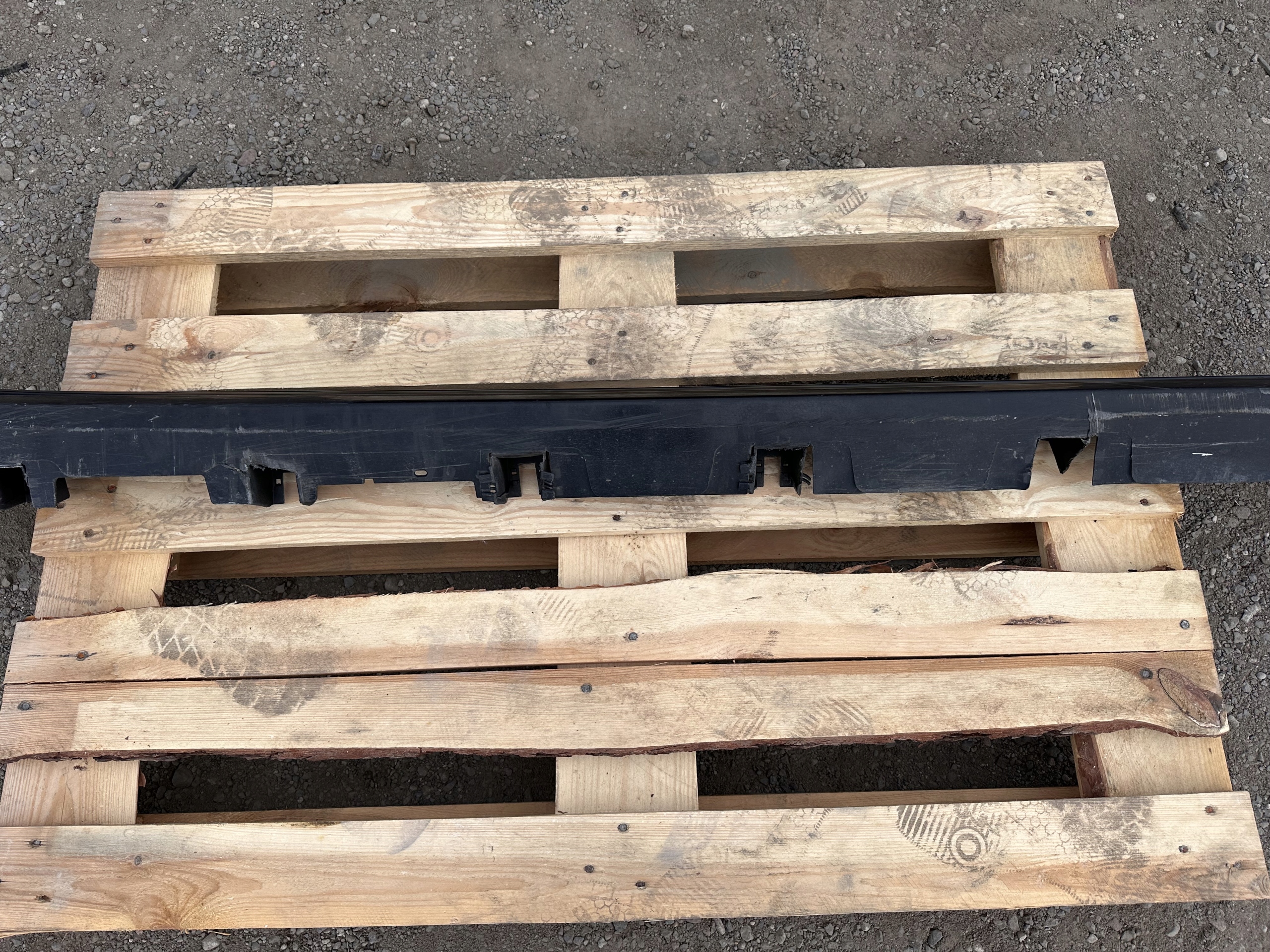 moulding threshold side threshold right right Lincoln Continental 2016+