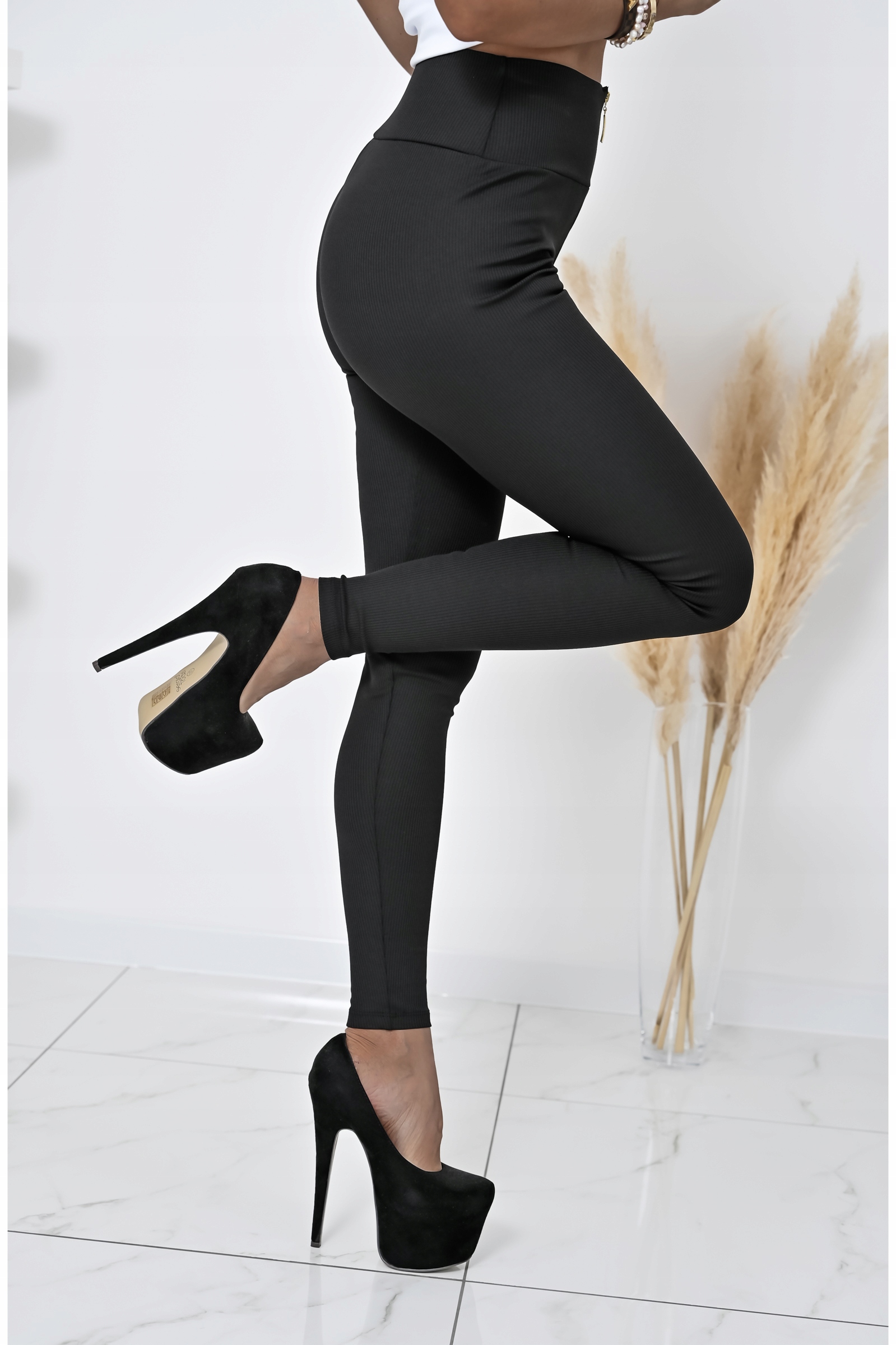 STYLOWE PRĄŻKOWANE LEGGINSY Z ZIPEM CAREN! L Rodzaj klasyczne