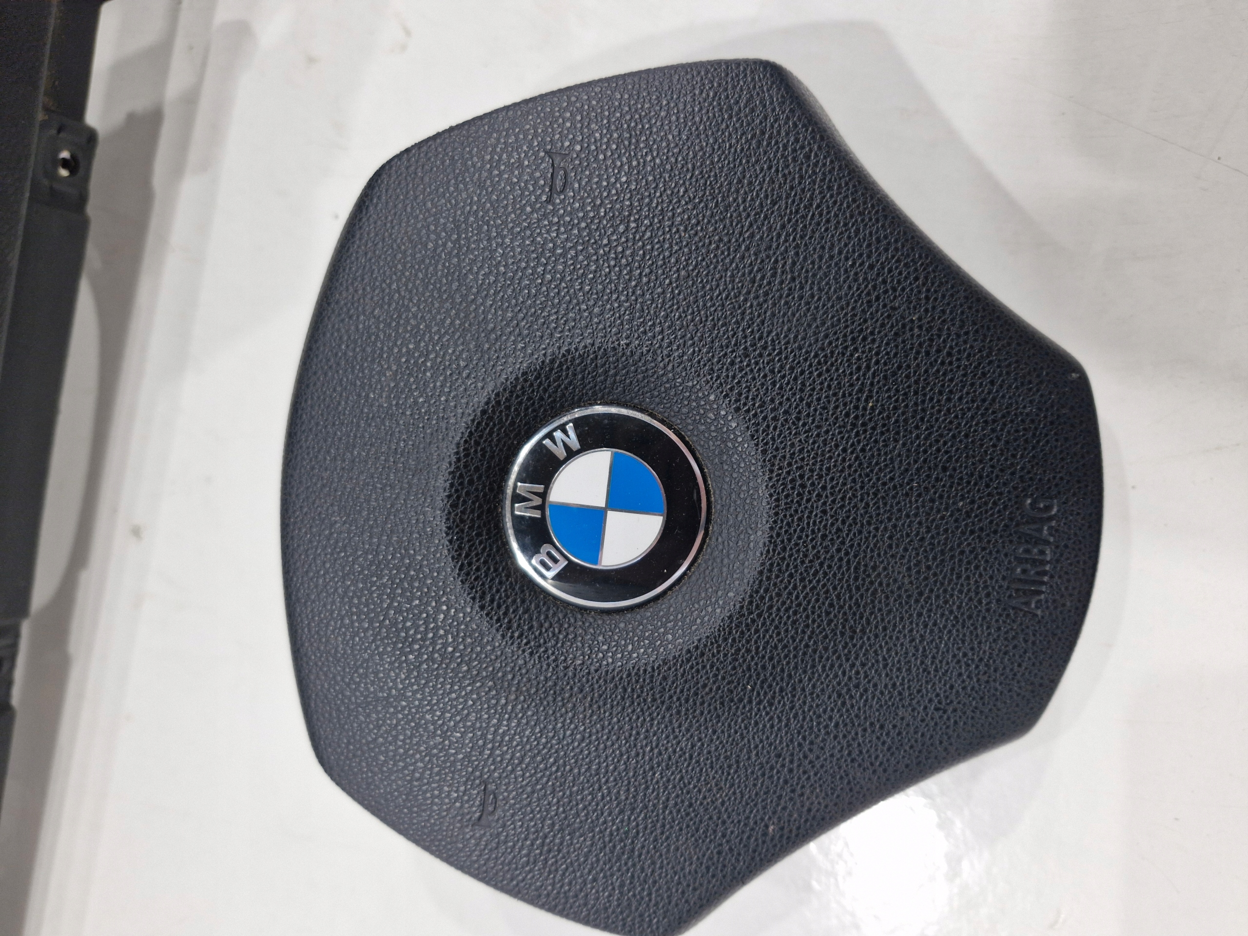 BMW 3 E90 E91 E92 E93 panneau d'instruments console airbag original EUROPA noir 9202835
