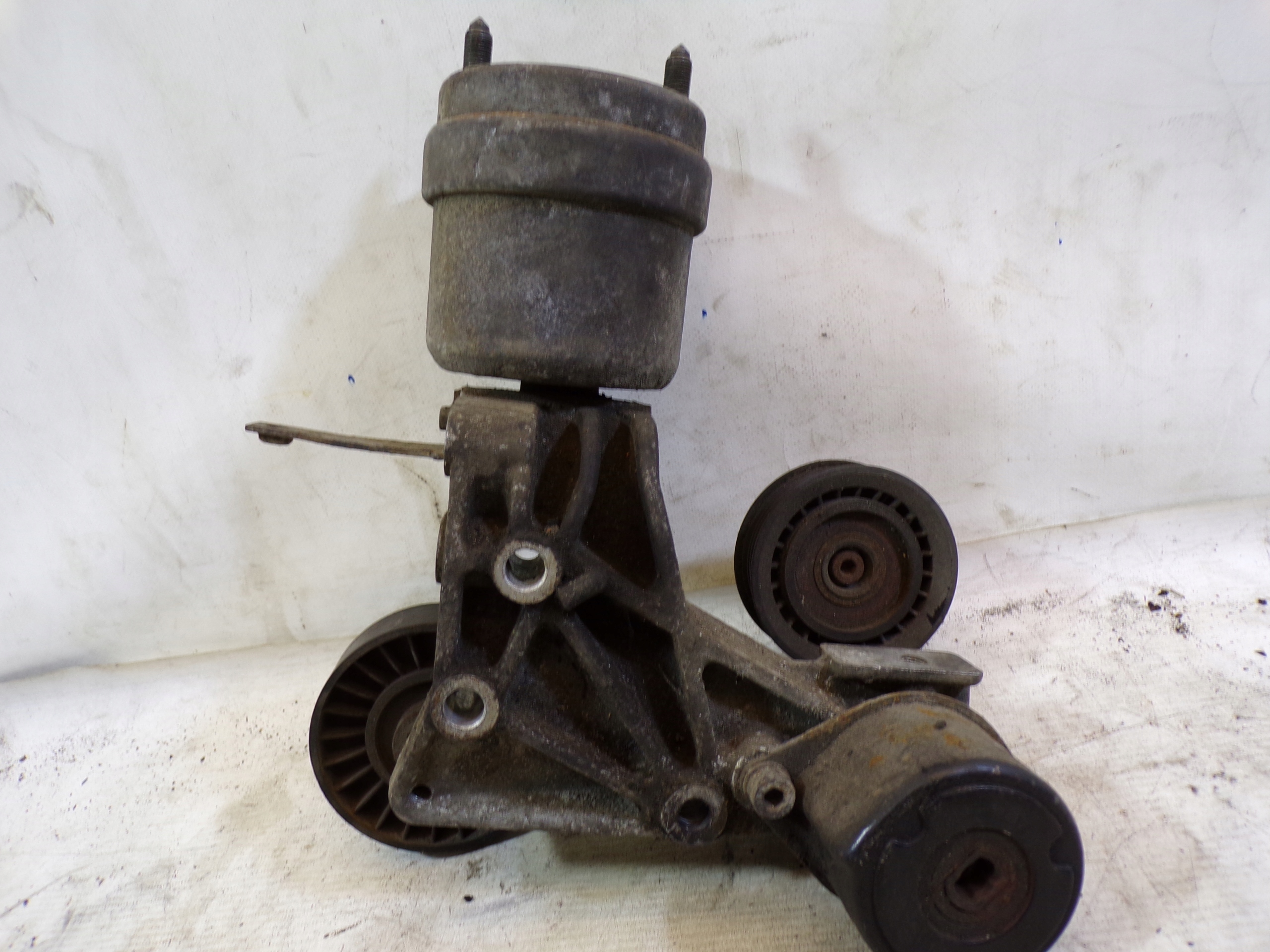 engine supporting mount VOLKSWAGEN TRANSPORTER T4 2.5 TDI 074199207 (2)