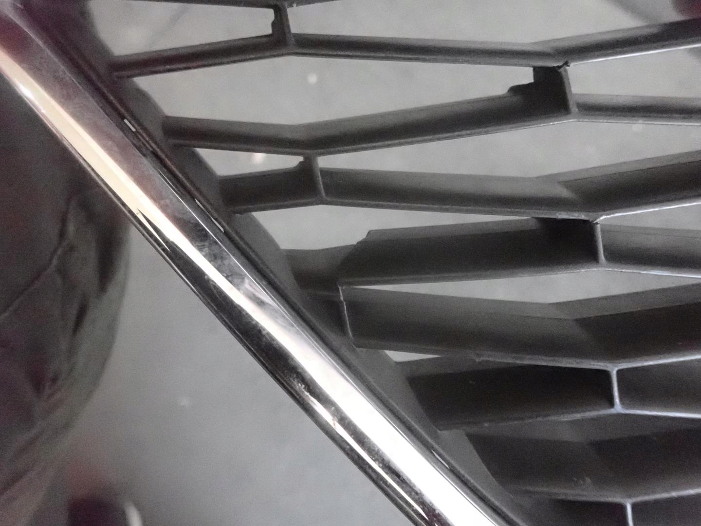 GRILL SEAT IBIZA IV LIFT 2012- 6J0853654G