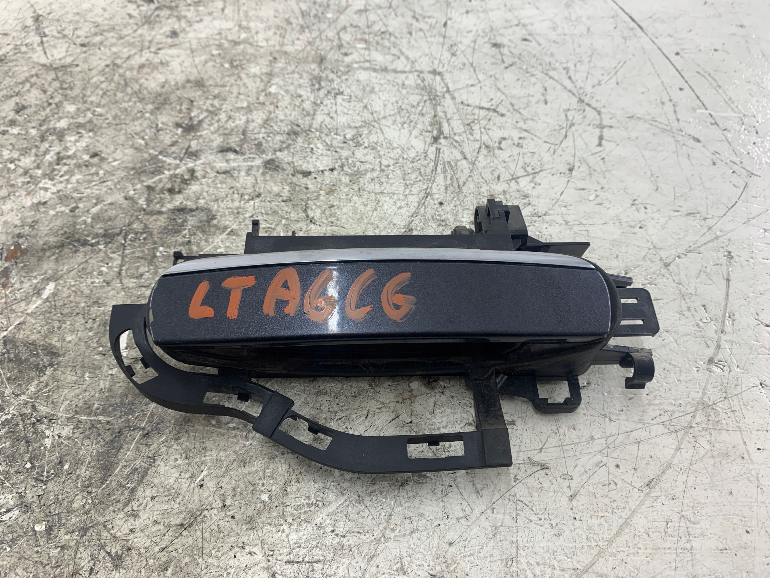 AUDI A6 C6 handle exterior left rear part
