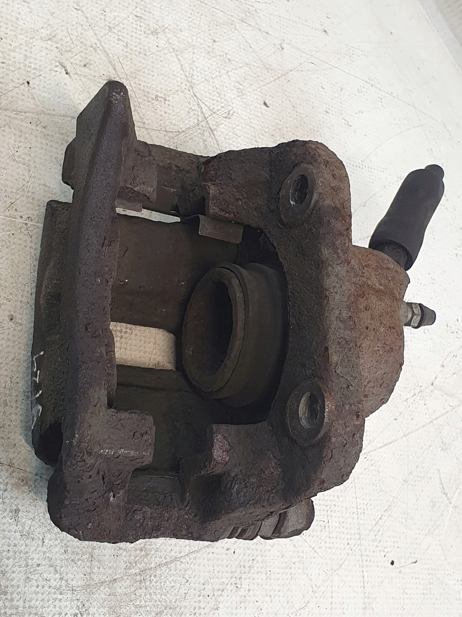 caliper brake left front RENAULT CLIO II 1.5DCI 03r.