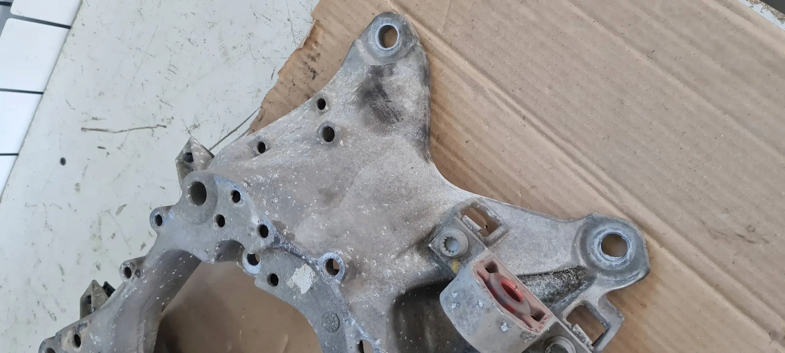 Q7 4M II Halter Halter Getriebe getriebe 3.0 TDI 4M0399263E