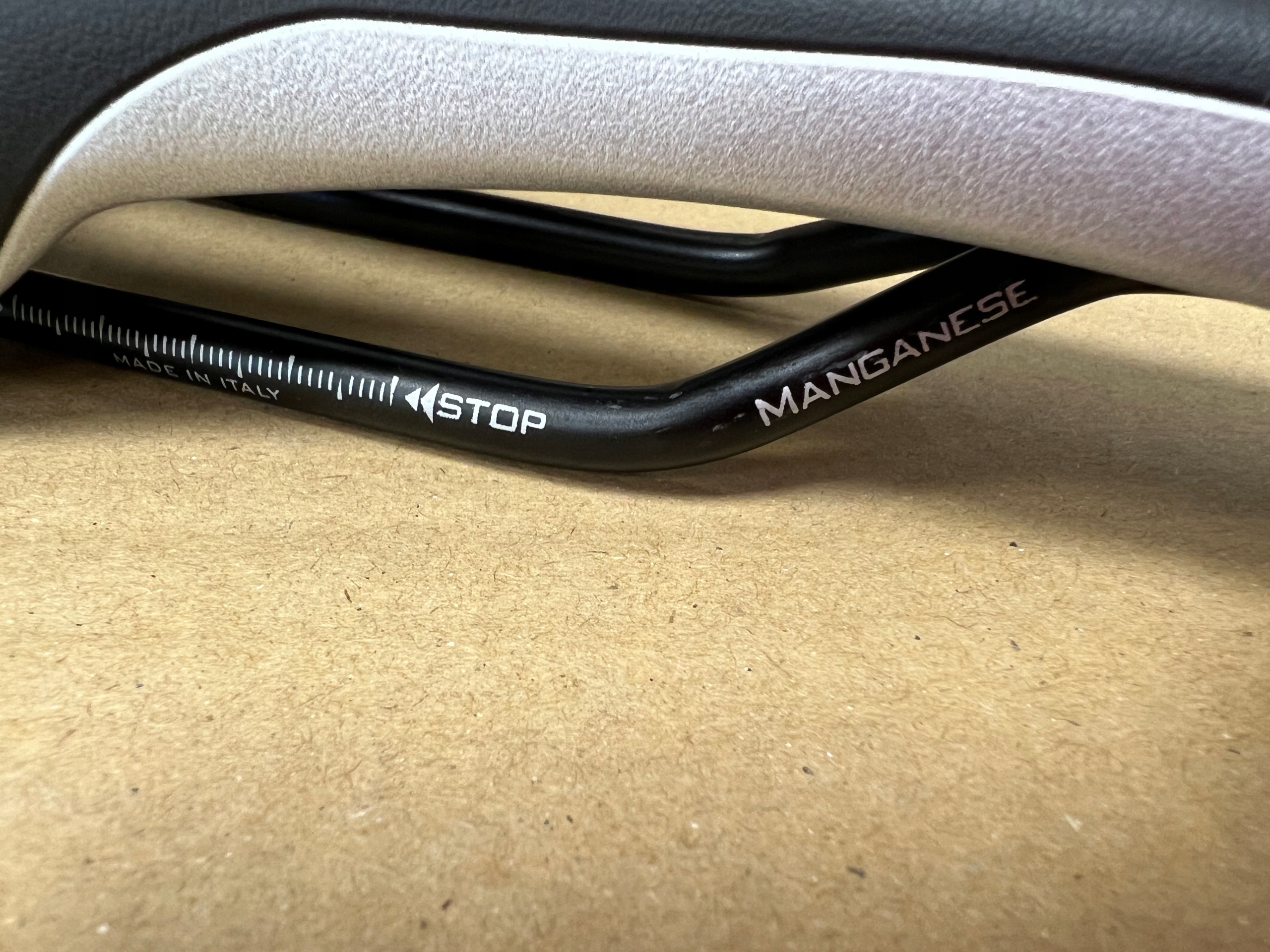 Siodełko SELLE ITALIA SLS Flow manganese Model SLS FLOW