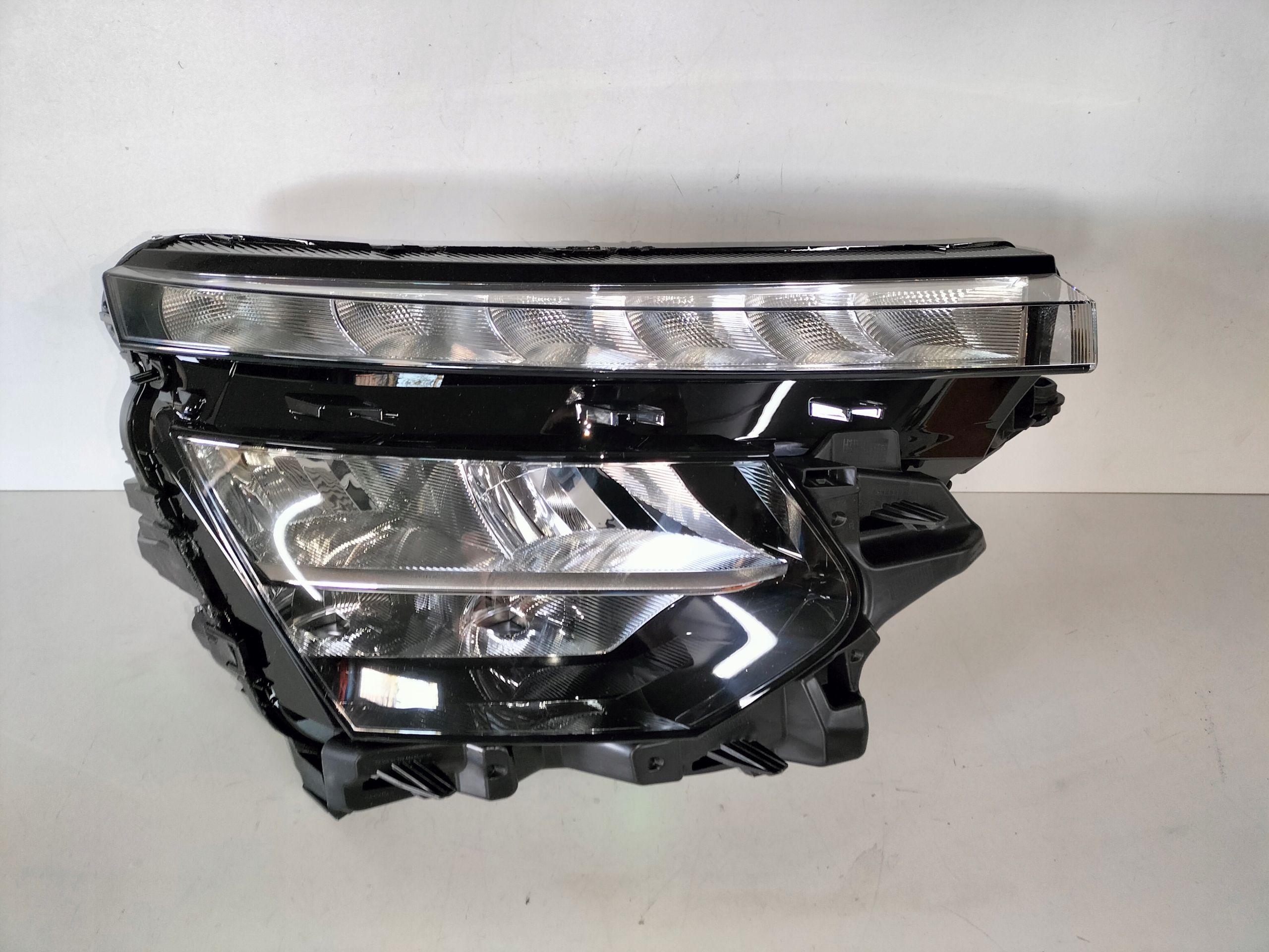 light front reflektor right SKODA KAMIQ LIFT 24- FULL LED