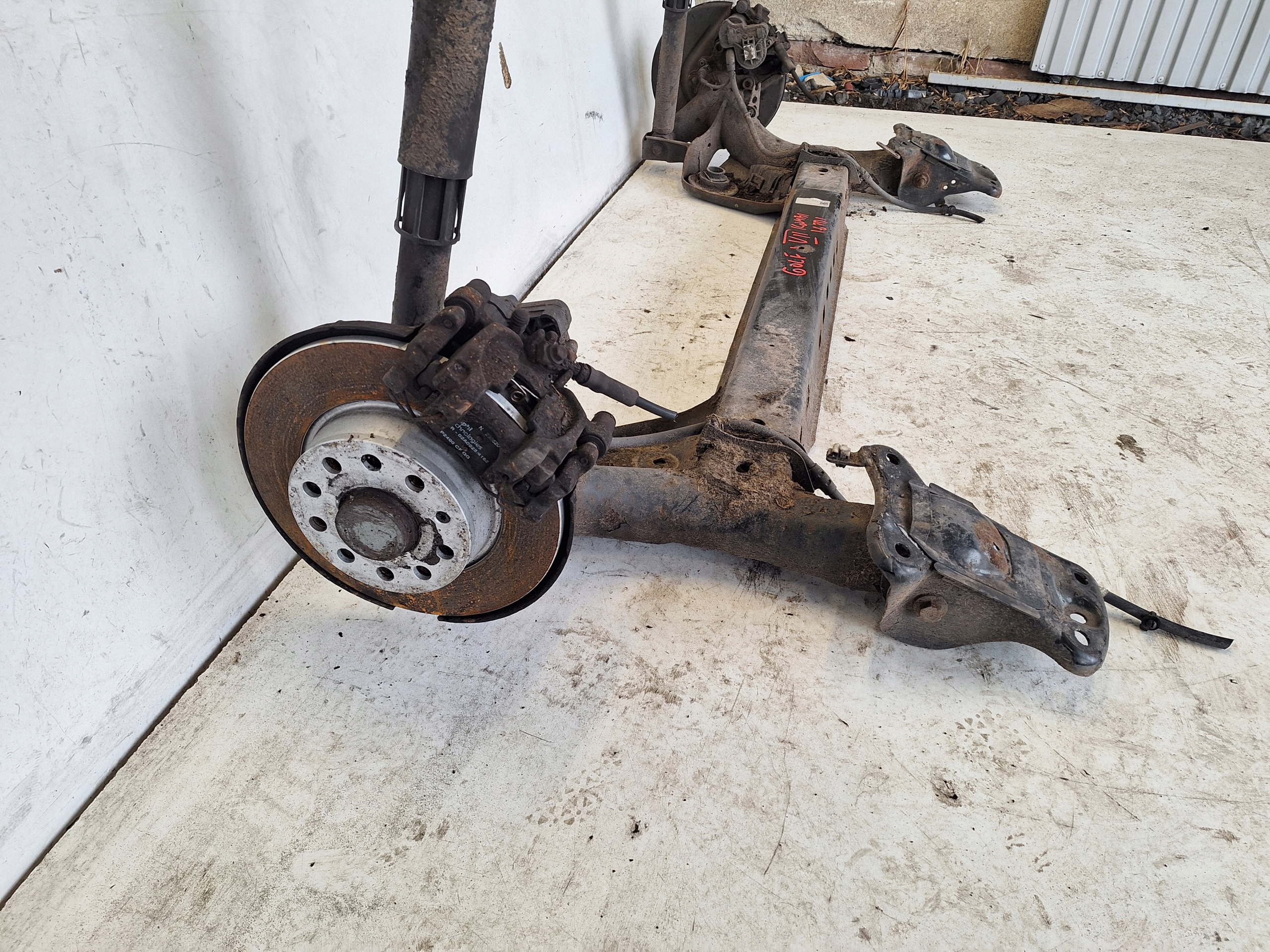 VOLKSWAGEN GOLF VII 12-16 rear axis sider KOMBI