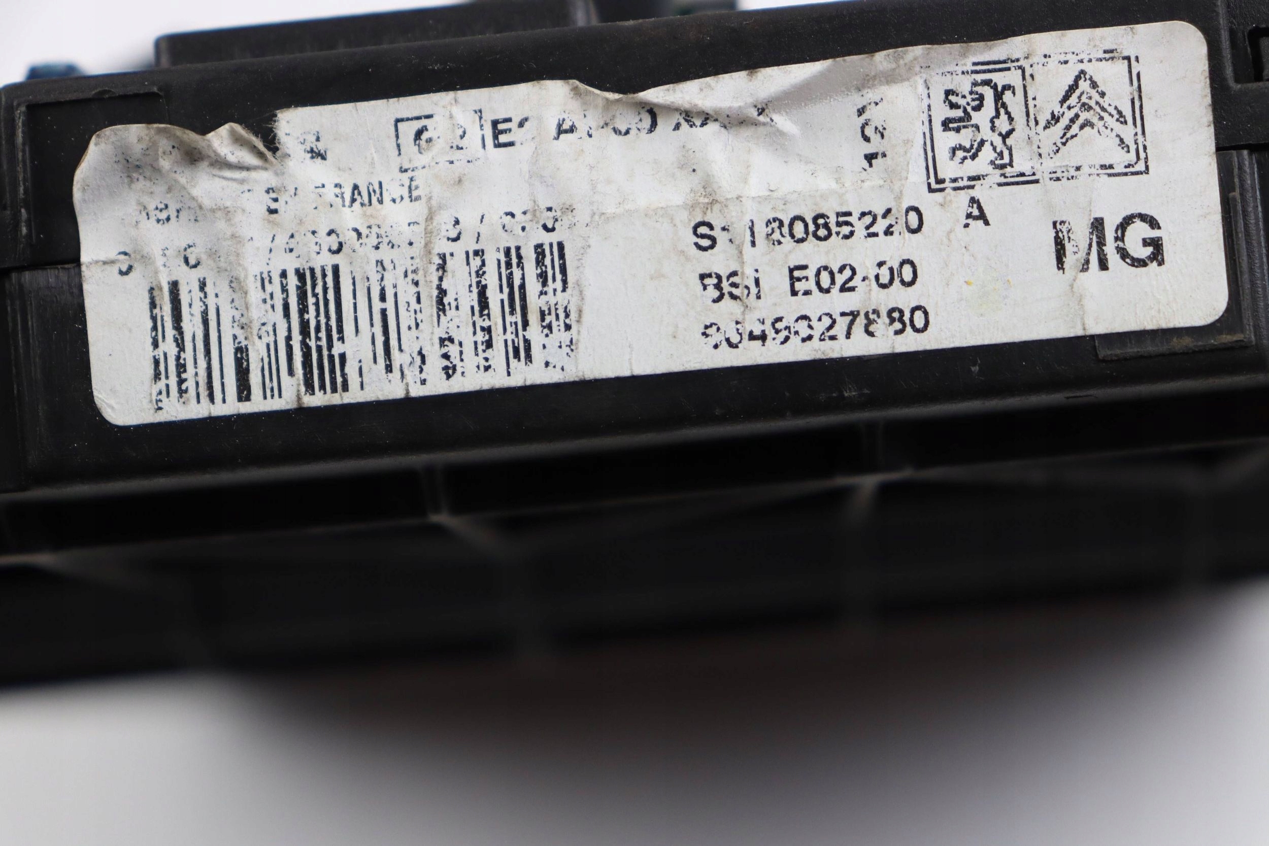 CITROEN PEUGEOT module compartment control unit BSI 9649627880 S118085220A
