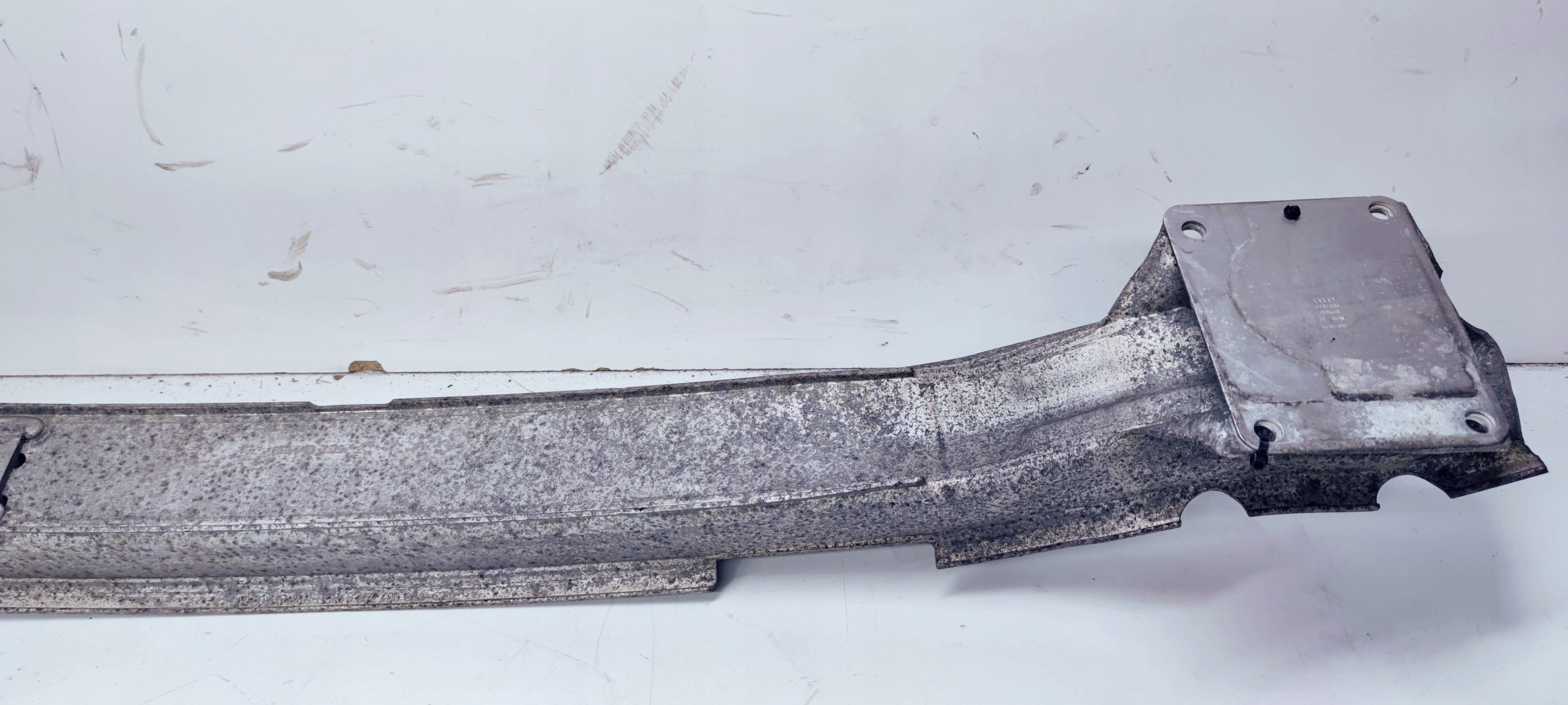 sider below bumper rear part AUDI A8 D3 4E0807309A
