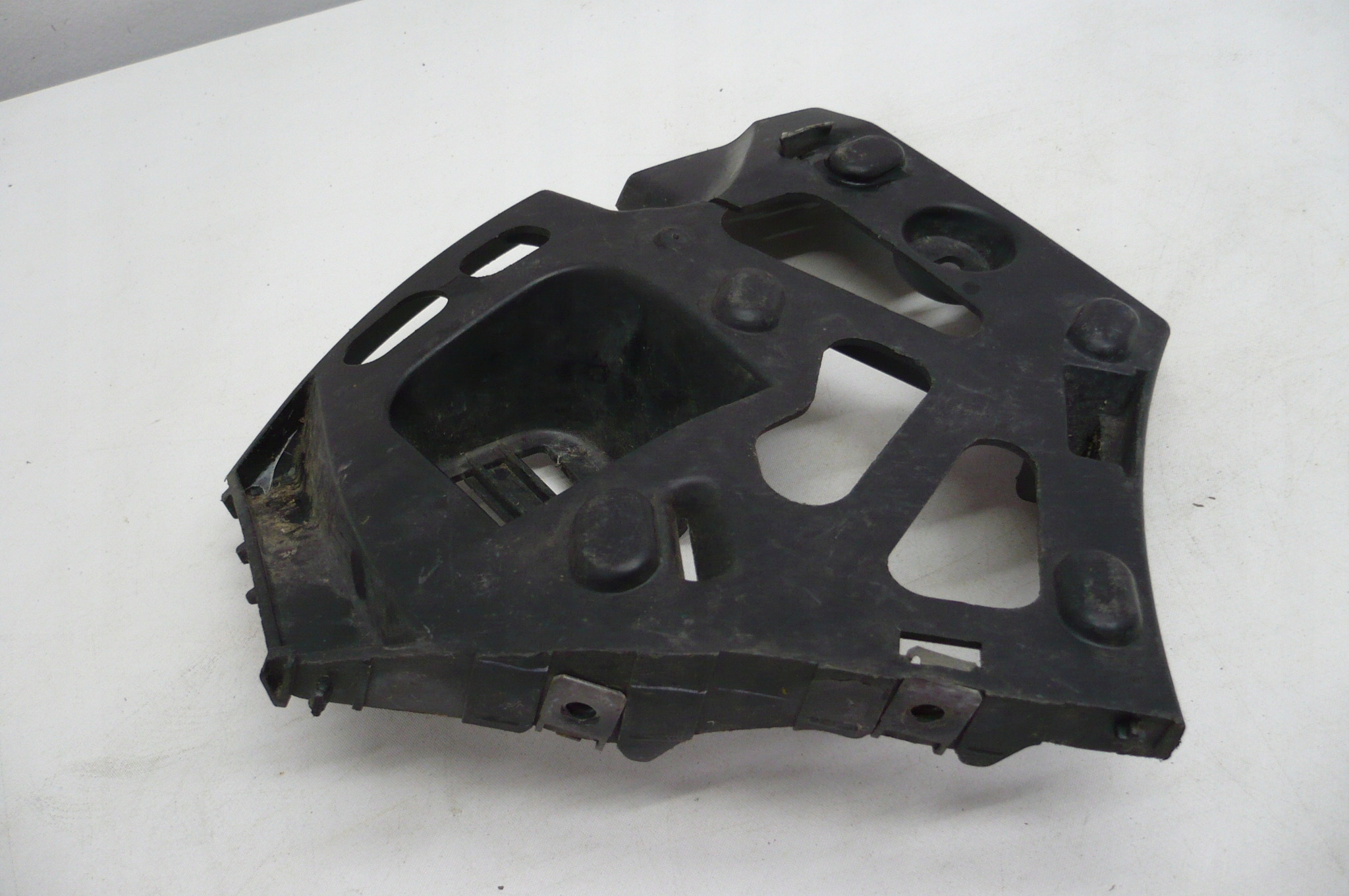 PEUGEOT 207 holder bumper bracket right front 06-12