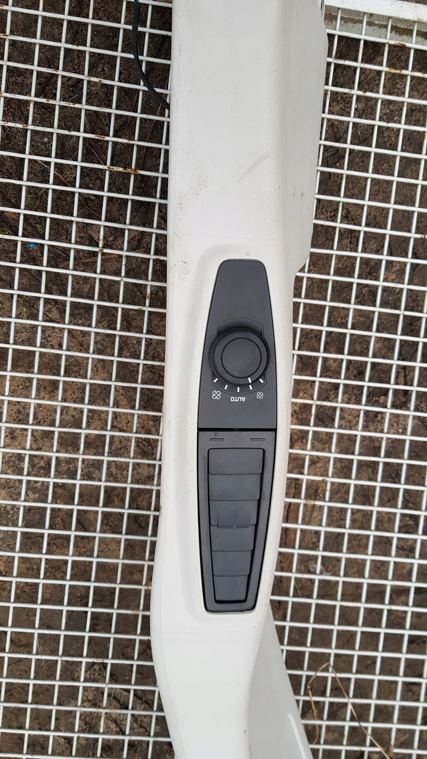 CITROEN C4 a kryt slupka levá pravá PANEL