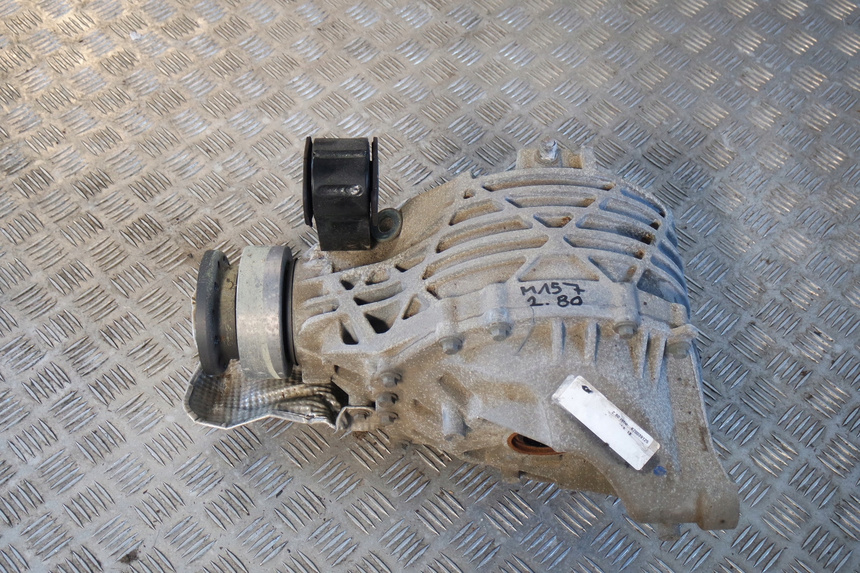 ЗАДНІЙ ДИФЕРЕНЦІАЛ MASERATI GHIBLI 3. 0V6 670039125 2.80