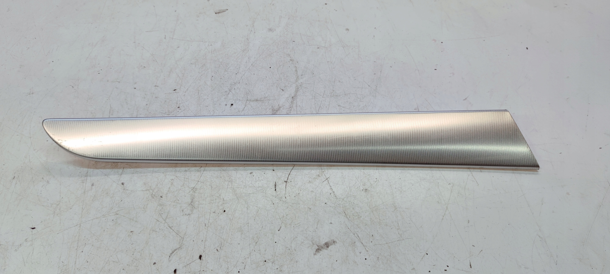 DEKOR Tür links heck AUDI A6 C6 ALLROAD 4F0867419