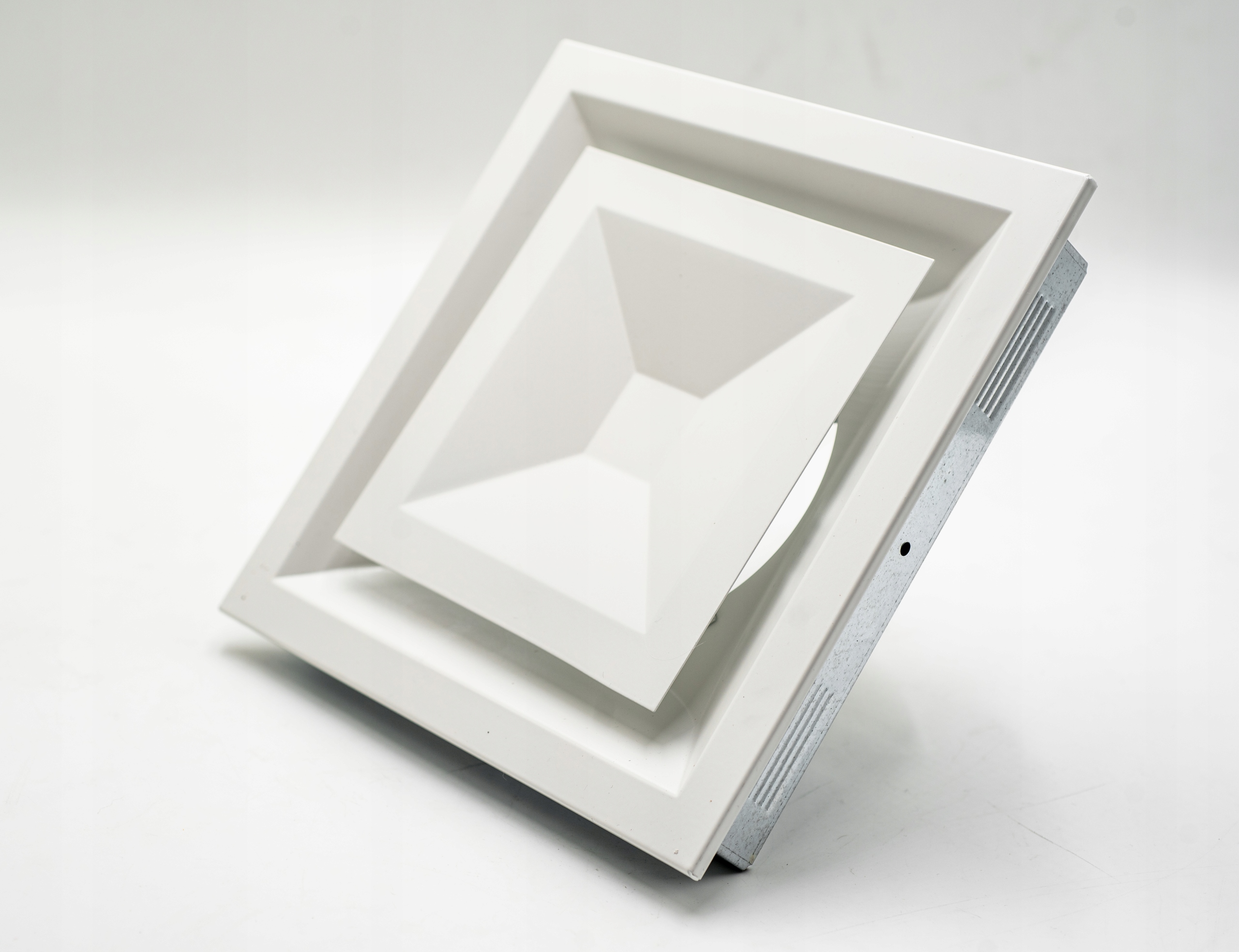 Anemostat kwadratowy biały fi 125 mm