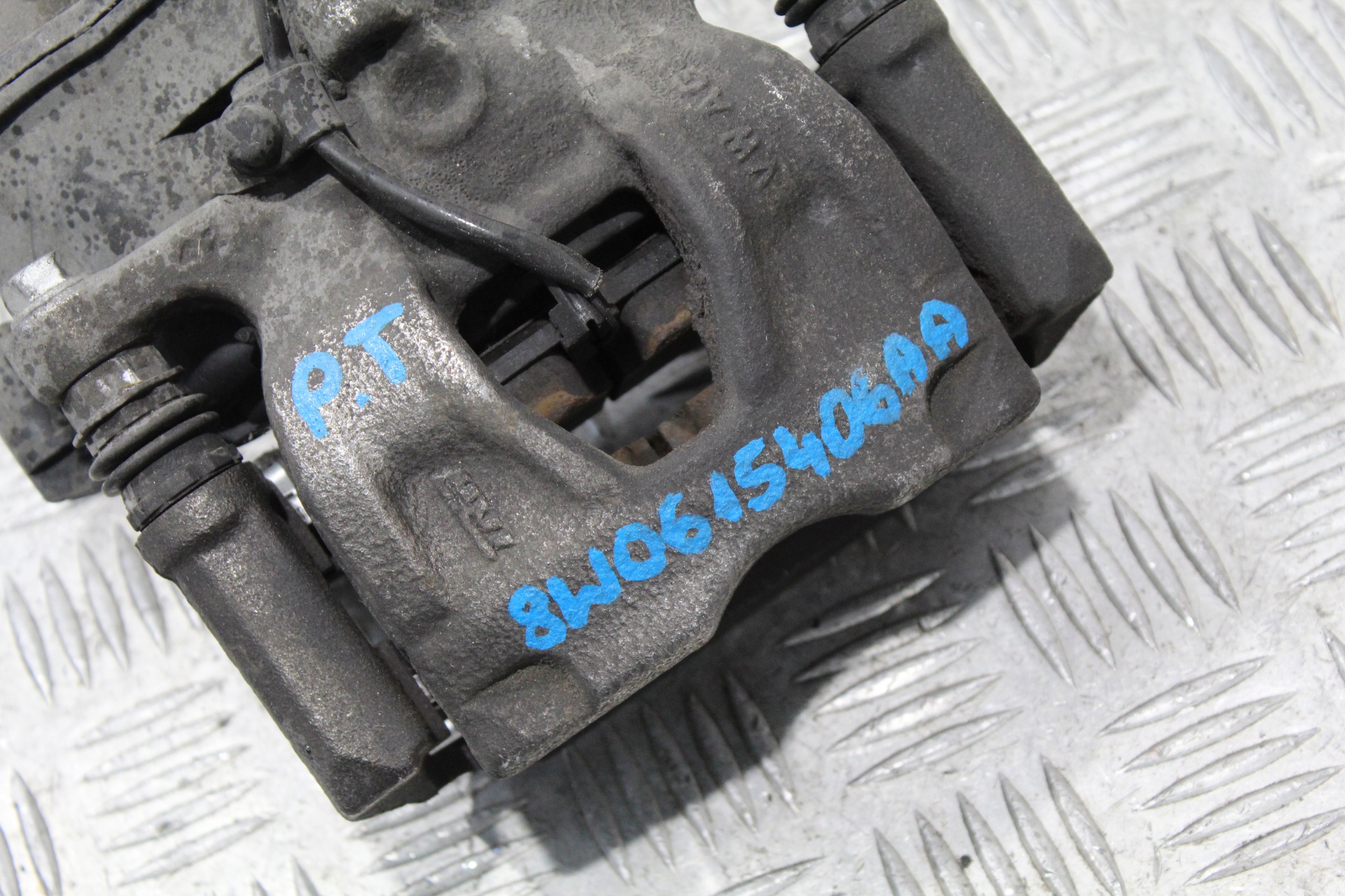 caliper brake right rear part AUDI A4 B9 8W0 8W9