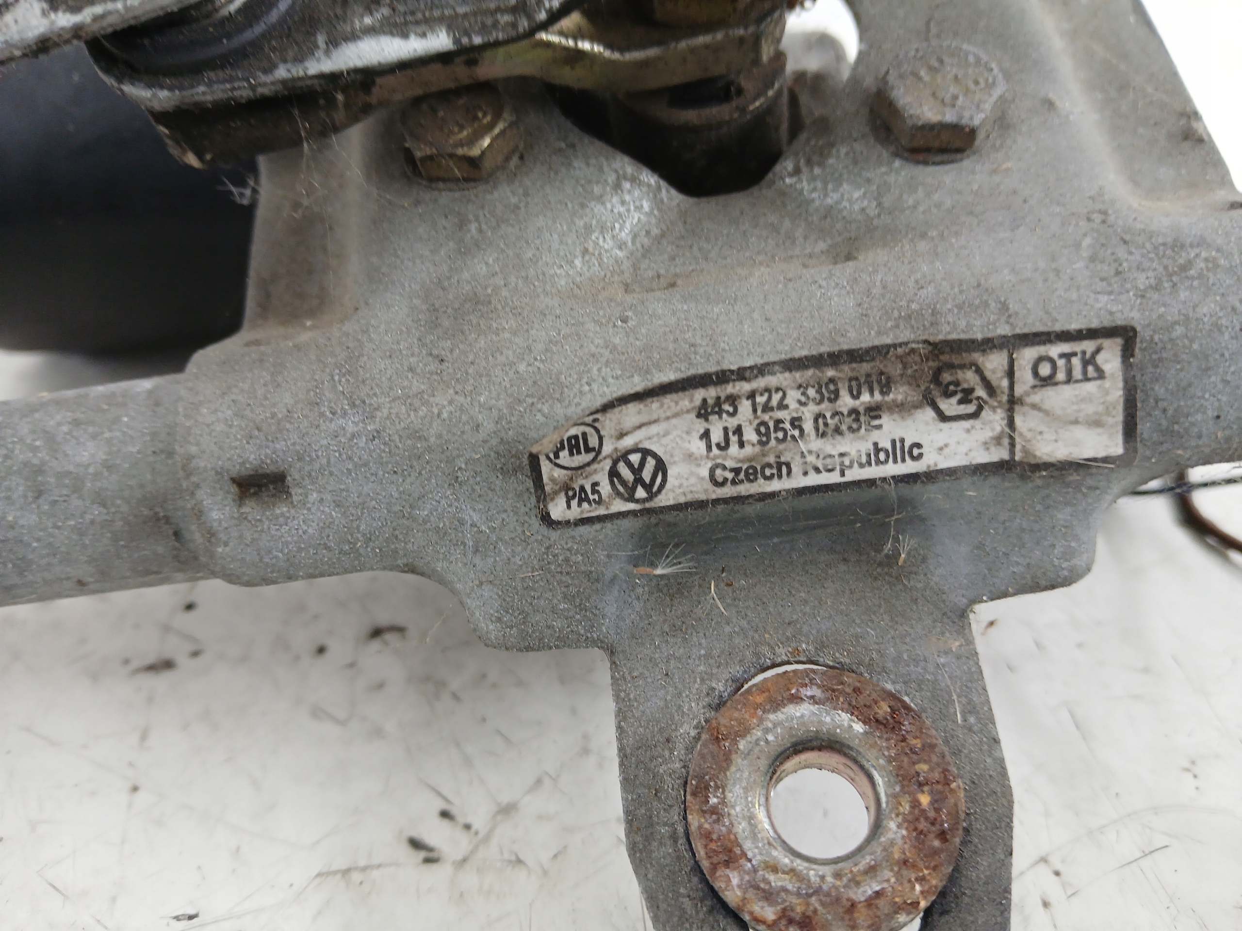 VW GOLF IV wiper mechanism front 1J1955113C