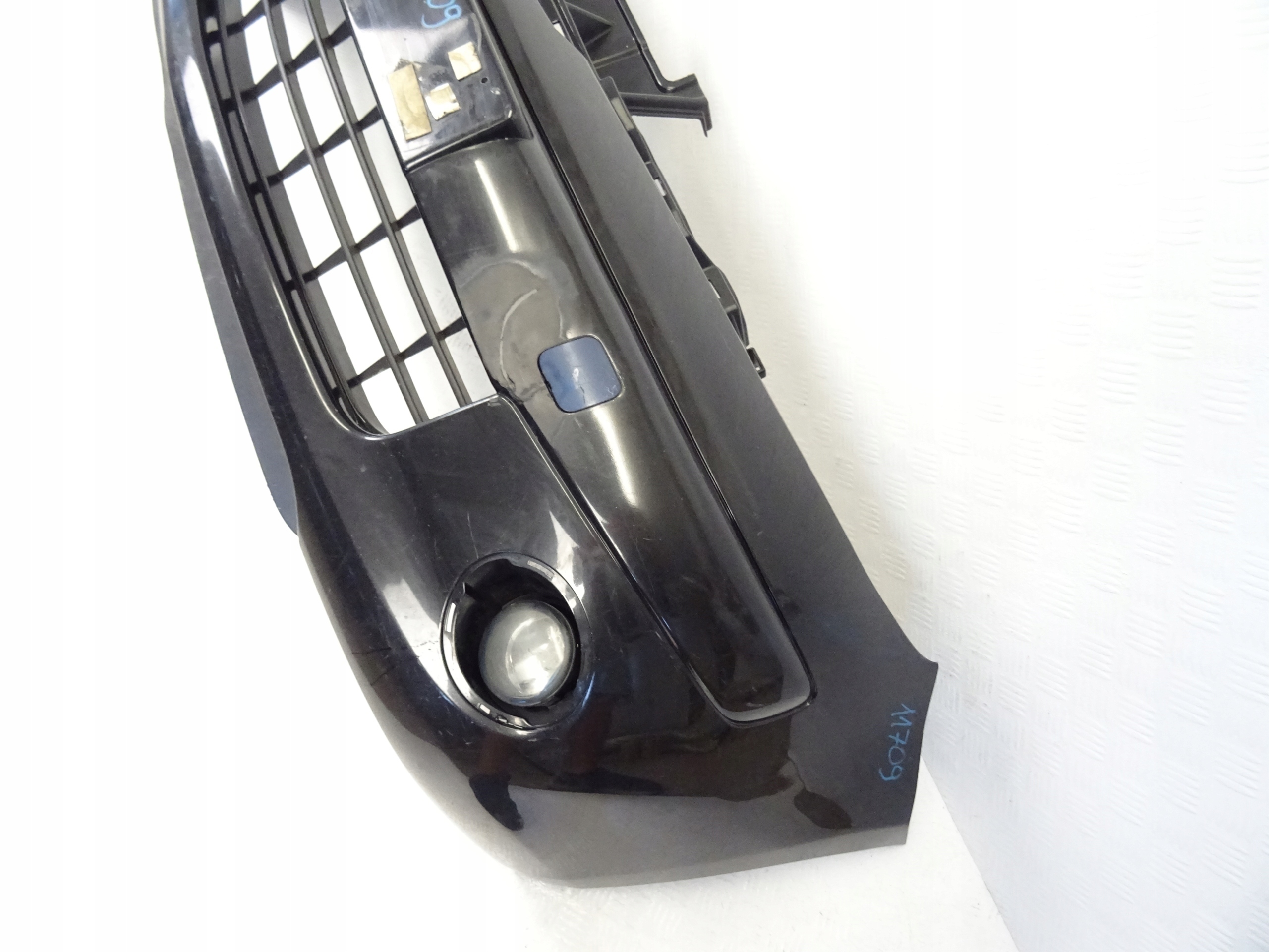 Nissan Note and 1 bumper front front | GetMotor