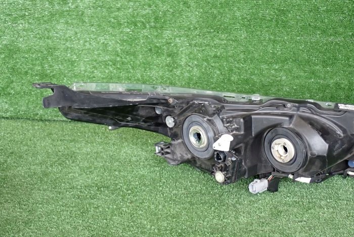 TOYOTA COROLLA E16 LIFT 16-19 reflektor left light left