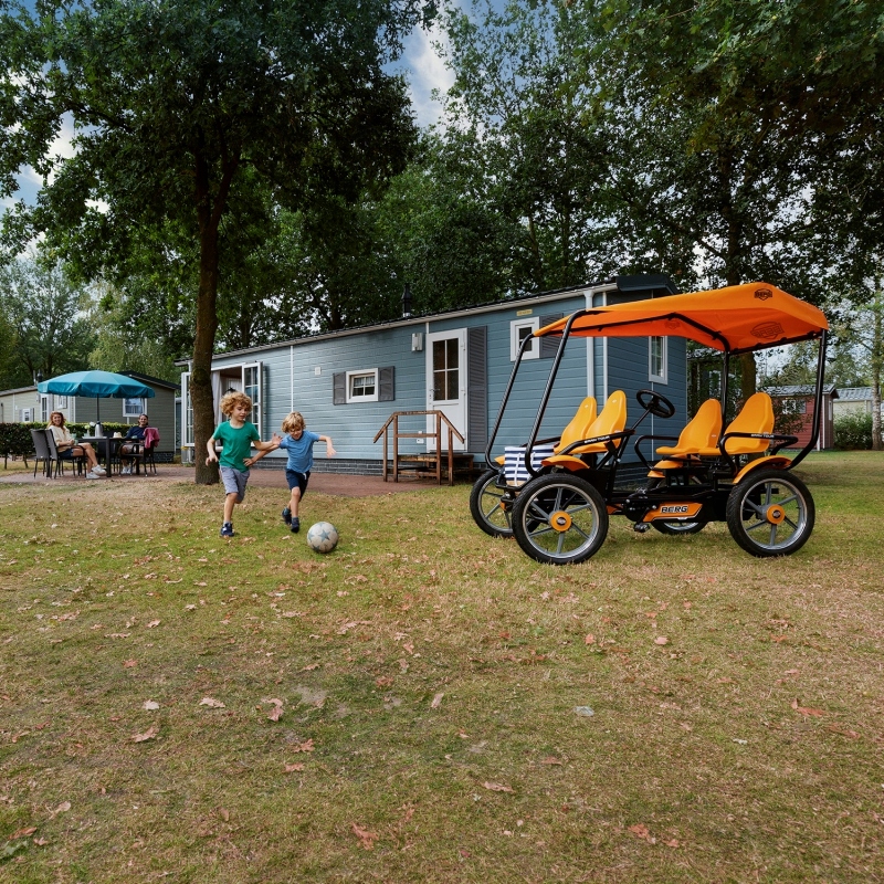 Berg Gokart na pedały 4-osobowy Gran Tour Racer do 225 KG Kolor czarny