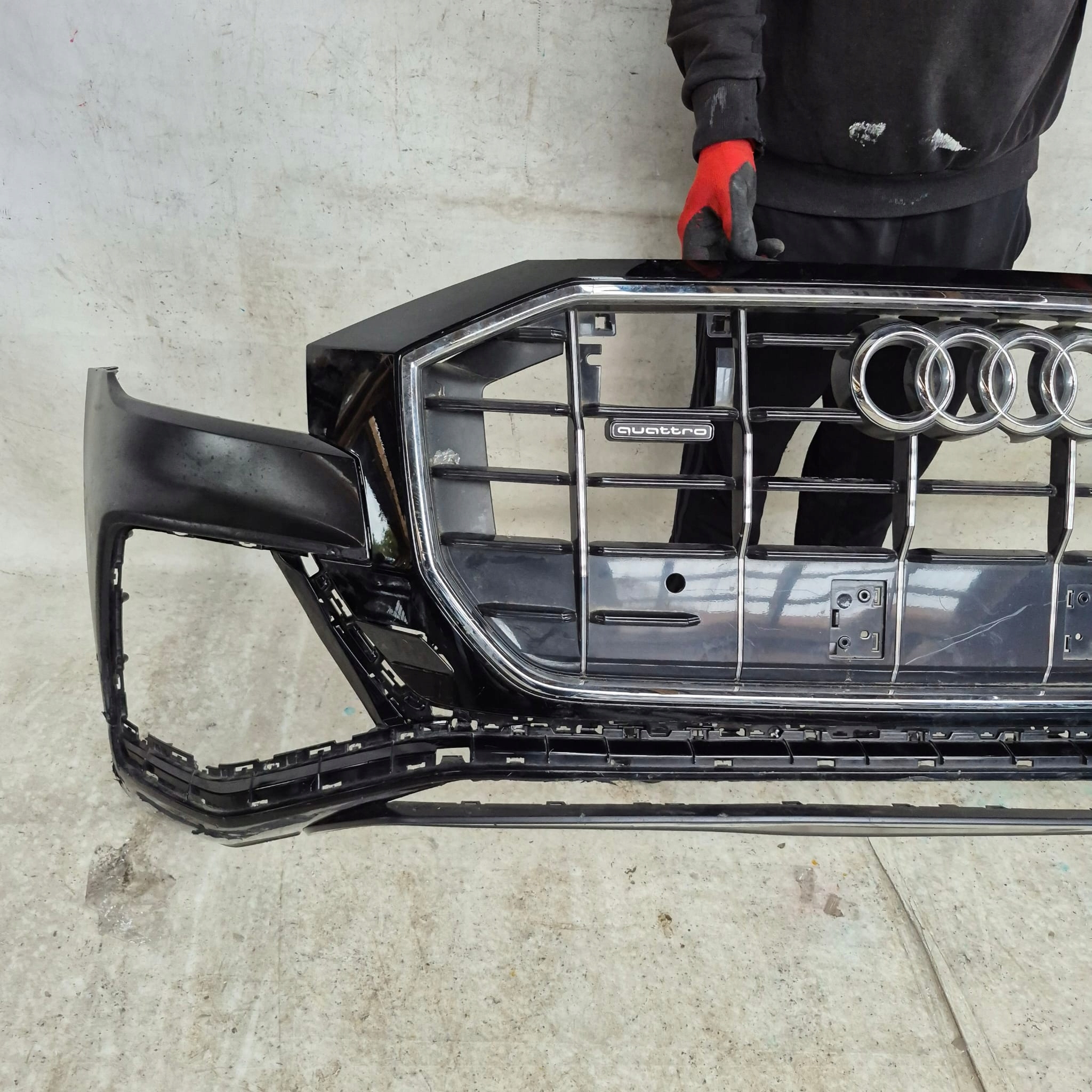 AUDI Q8 S-LINE 18-23 bumper front front PDC