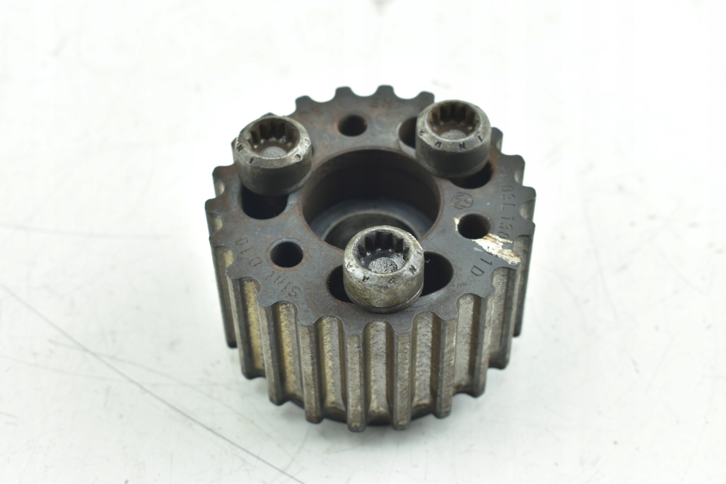 roue pompe d'injection AUDI A6 C7 SUPERB II 2.0 TDI 03L130111E 03L130238A