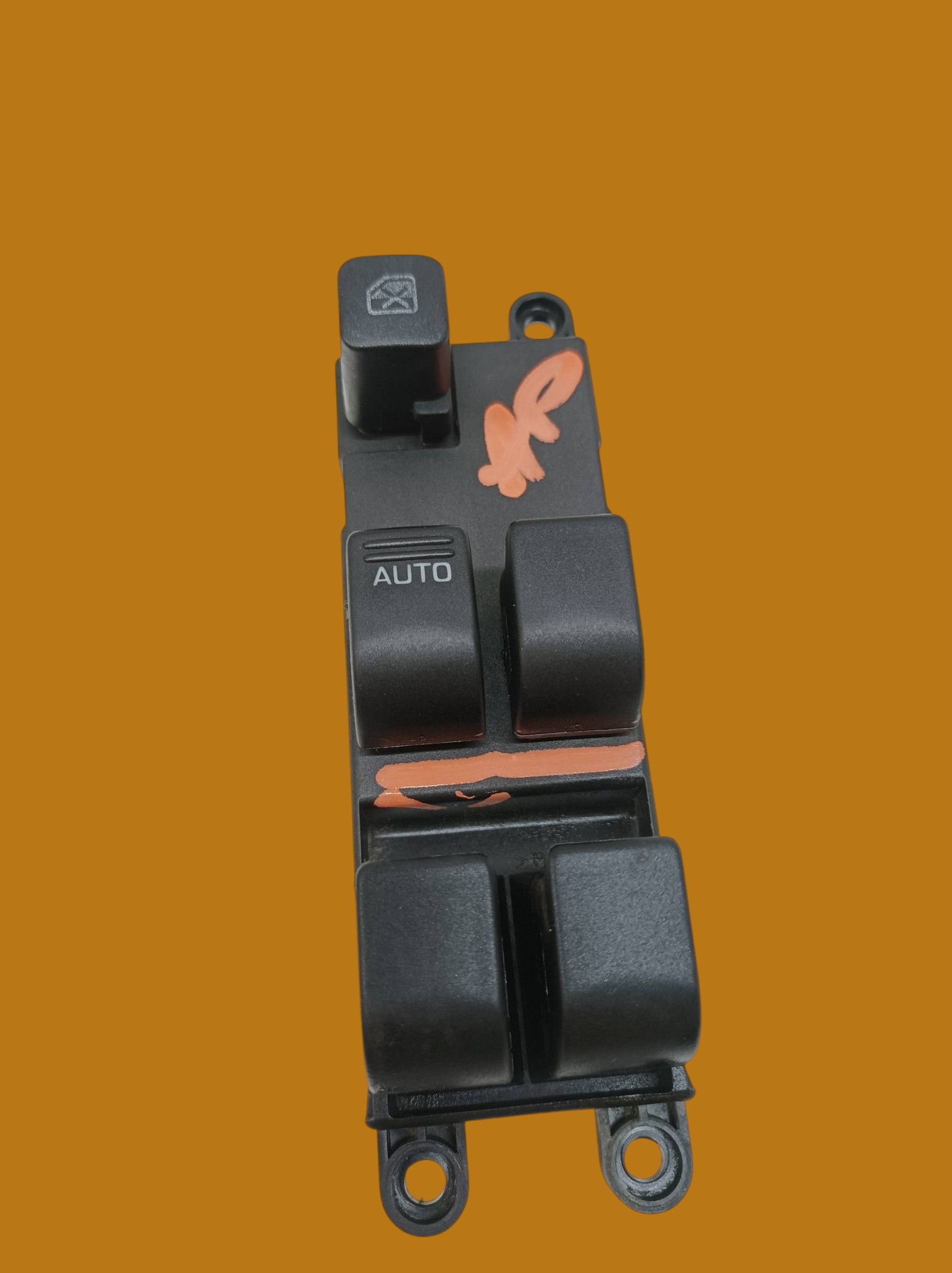 window control switch P11 left front Nissan Primera II (1995-2002)
