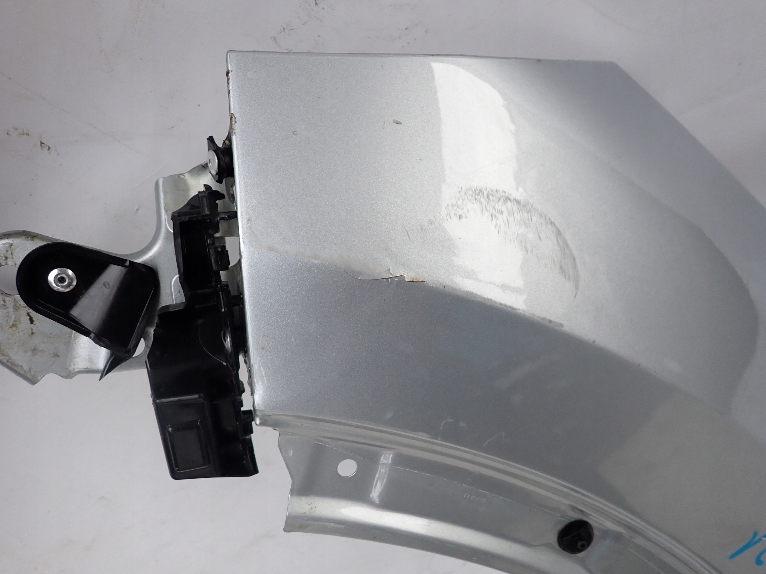 RENAULT CAPTUR II 2 19-> fender front front left