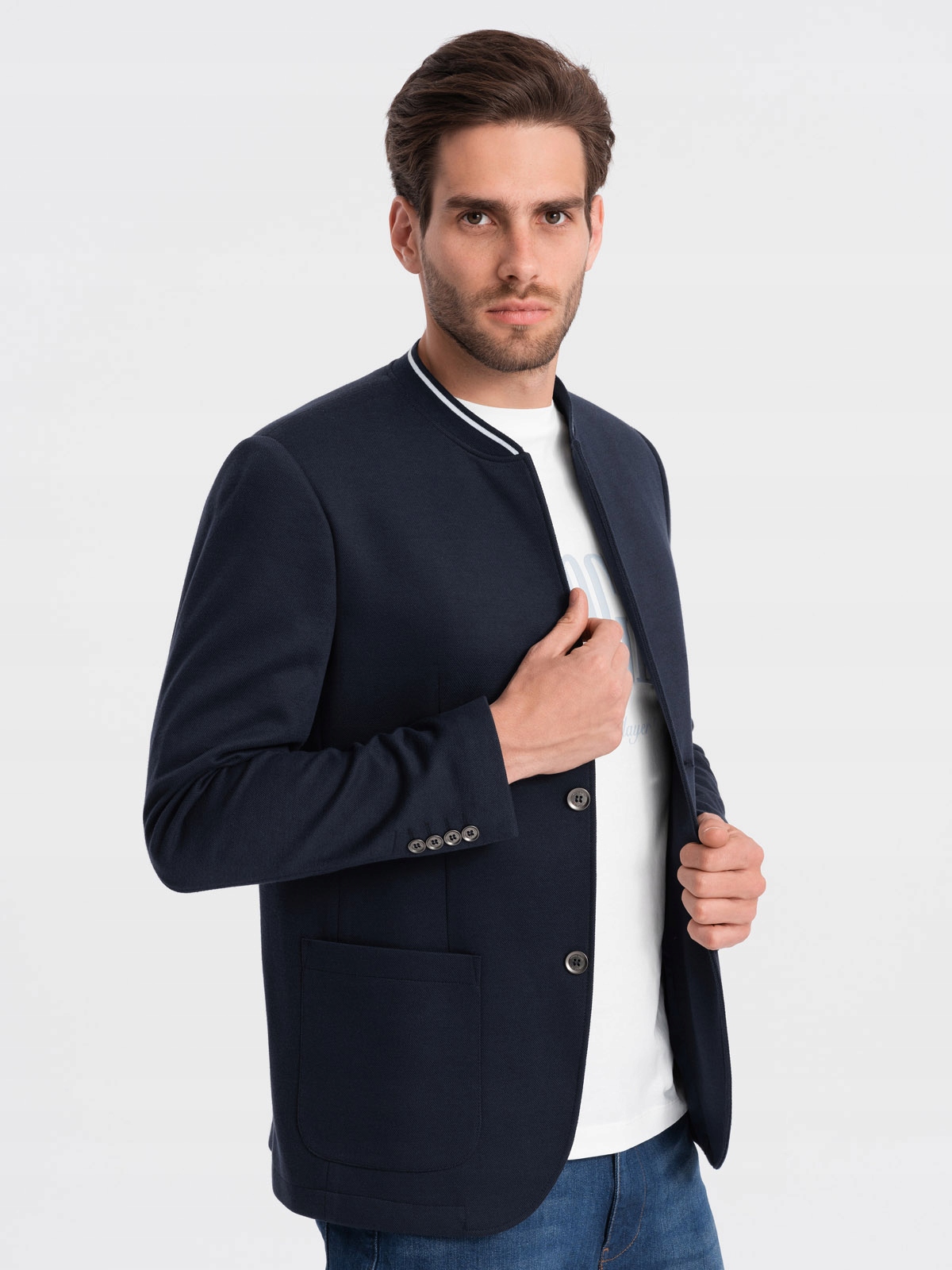 Męska marynarka w sportowym stylu granatowa V2 OM-BLZB-0107 S Model OM-BLZB-0107