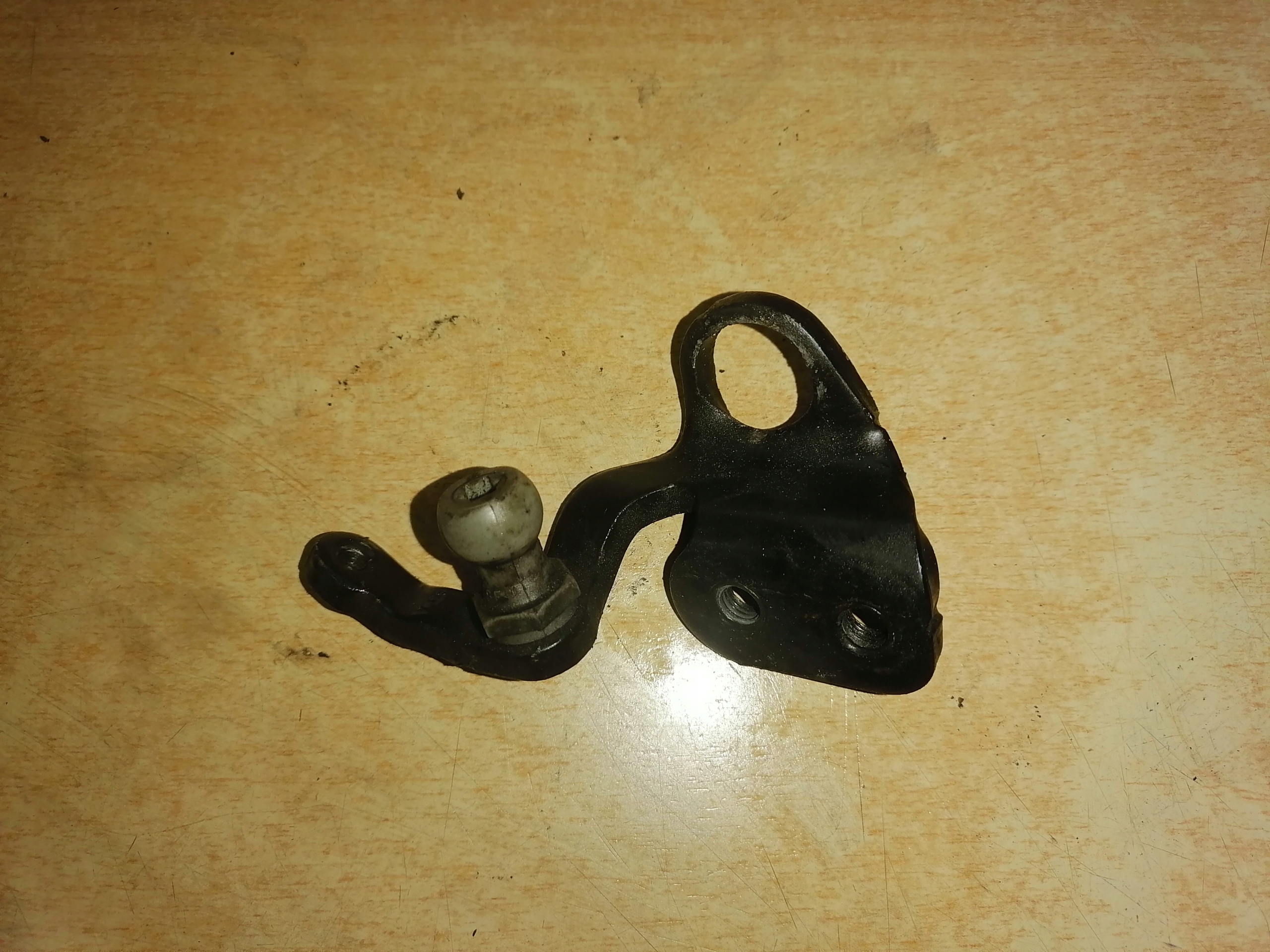 bracket engine mount AUDI VOLKSWAGEN 03L103390N