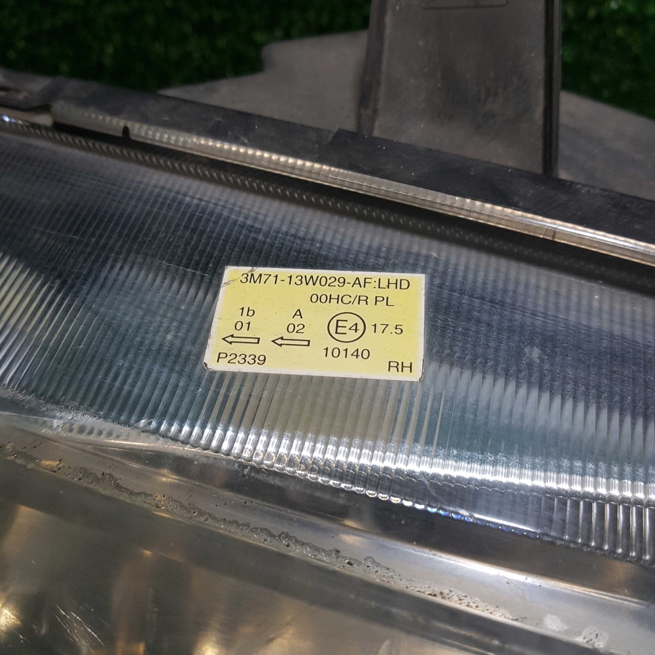 light right front MAZDA 2 3M71-13W029-AF