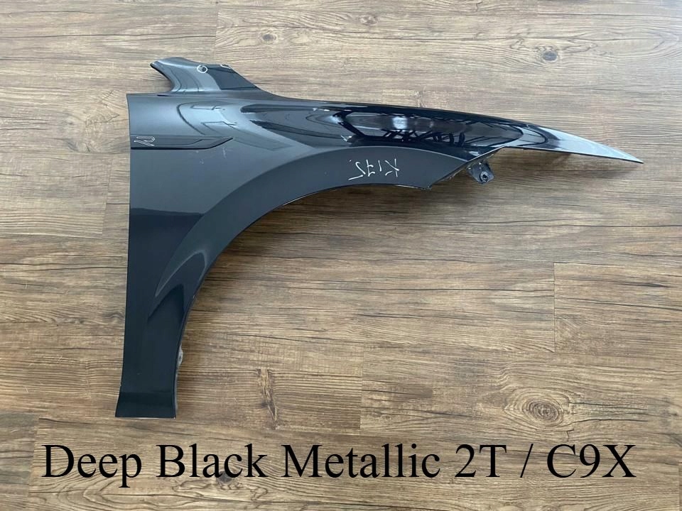 Błotnik Volkswagen Golf VIII 2021 prawa strona DeepBlackMetallic2TC9X