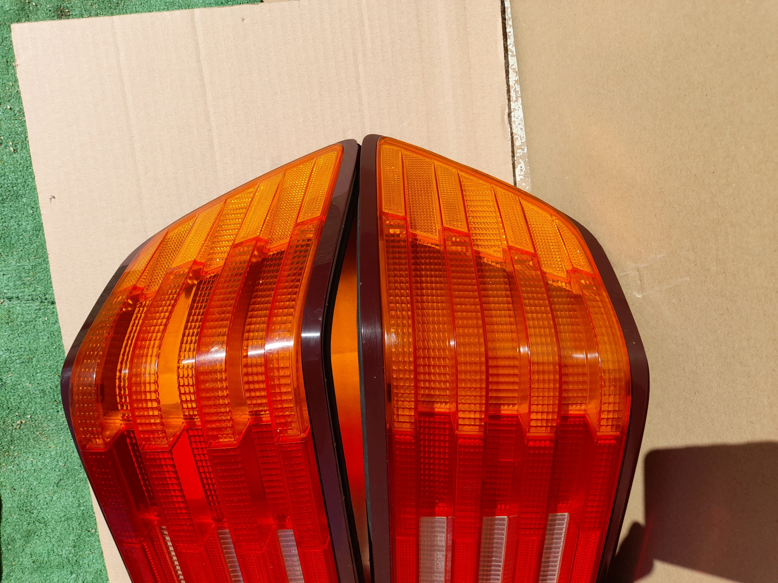 light rear rear part right + left MERCEDES SL 129 W129 ORG CALE