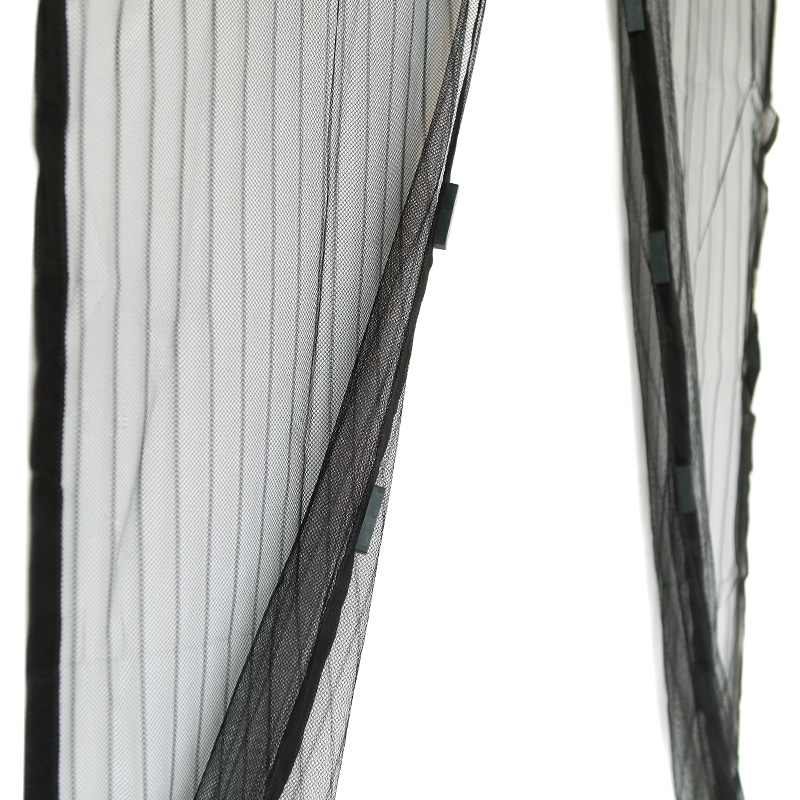 CZARNA MOSKITIERA MAGNETYCZNA DRZWIOWA 140X280CM Kolor czarny