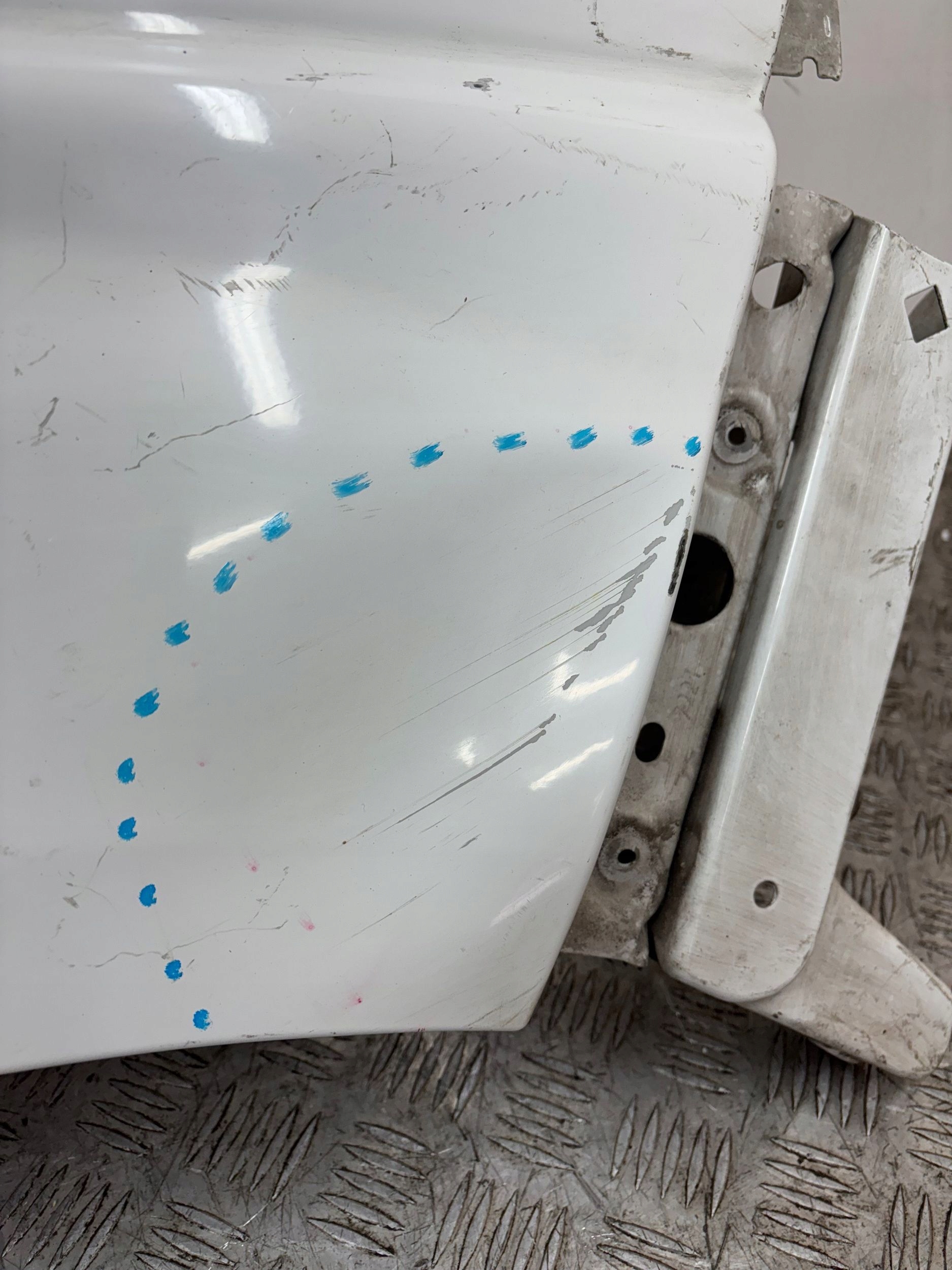 fender front front right RENAULT TRAFIC VIVARO