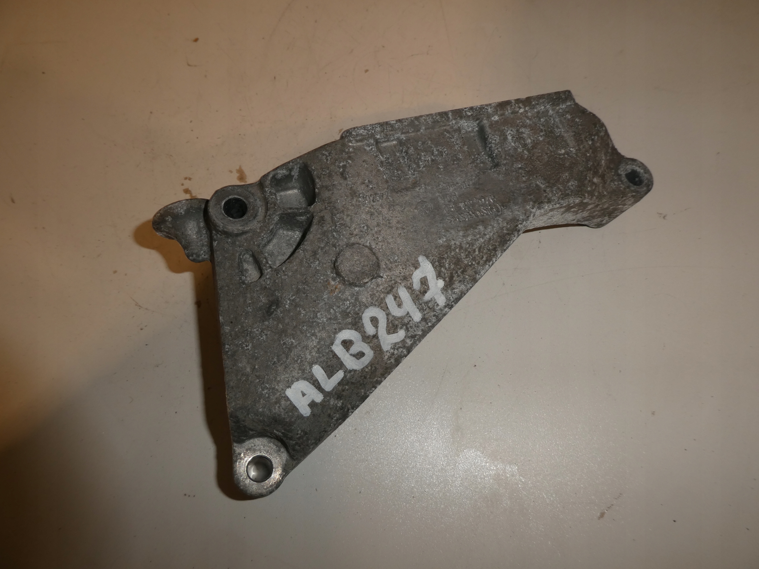 VW T5 LIFT holder engine mount 03L199207B