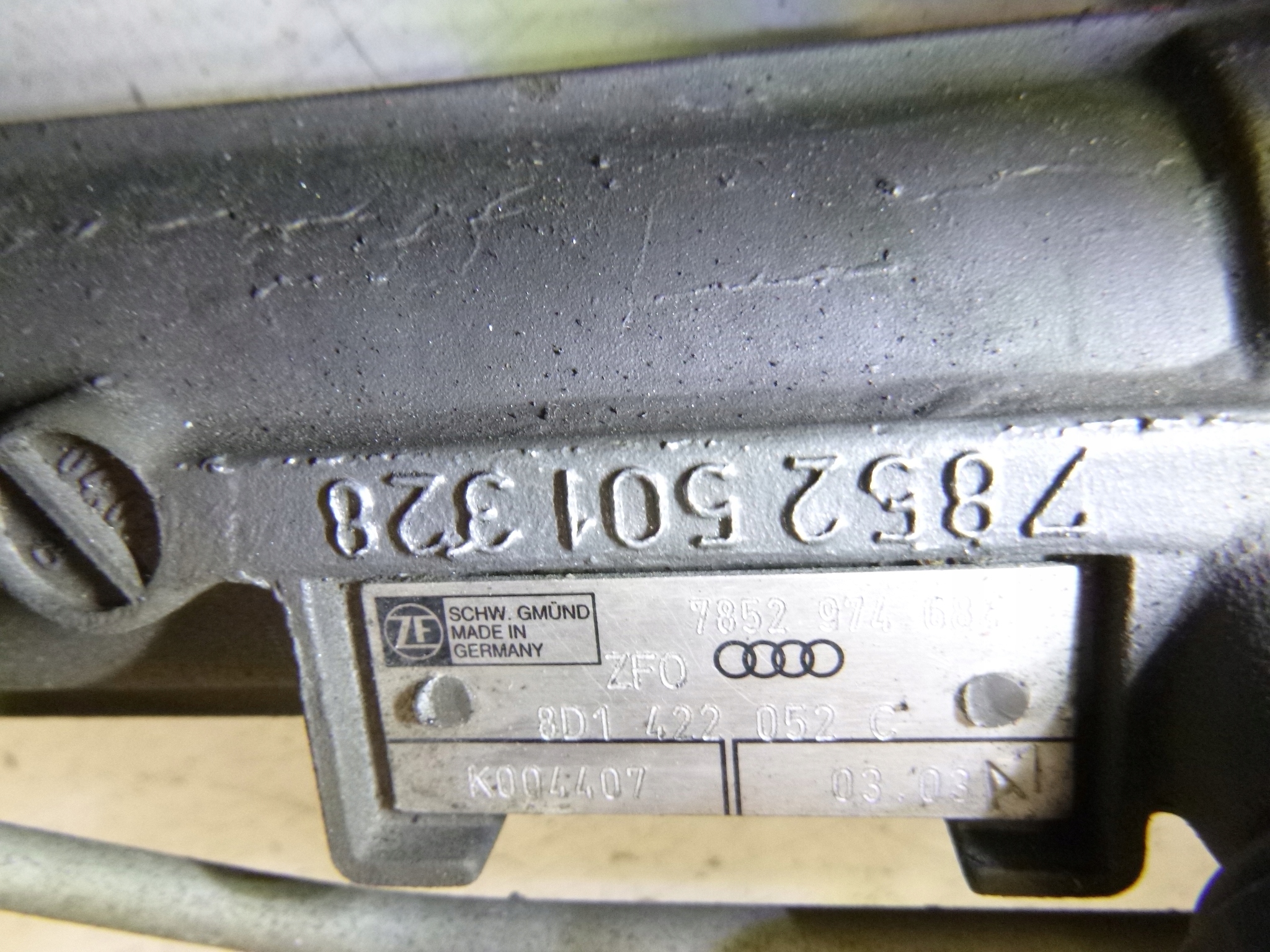 Audi A4 B6 рулевая рейка 8D1422052C