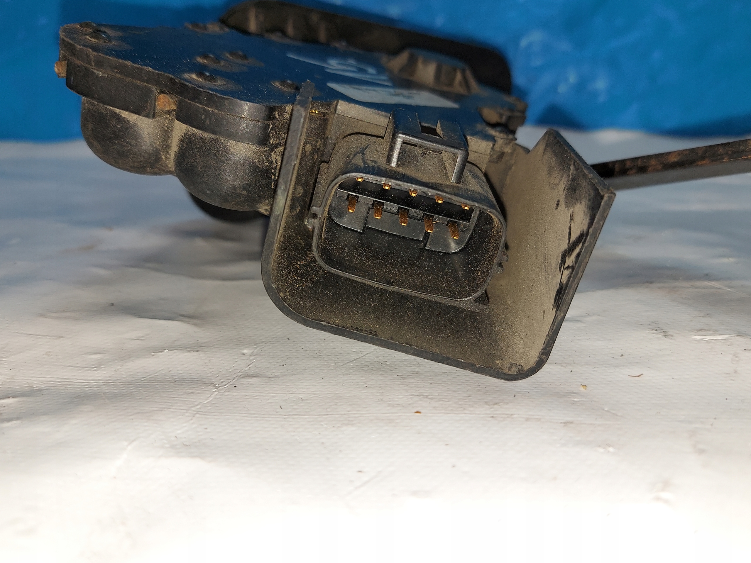 accelerator pedal FORD TRANSIT 2.0 TDDI YC159F836BD