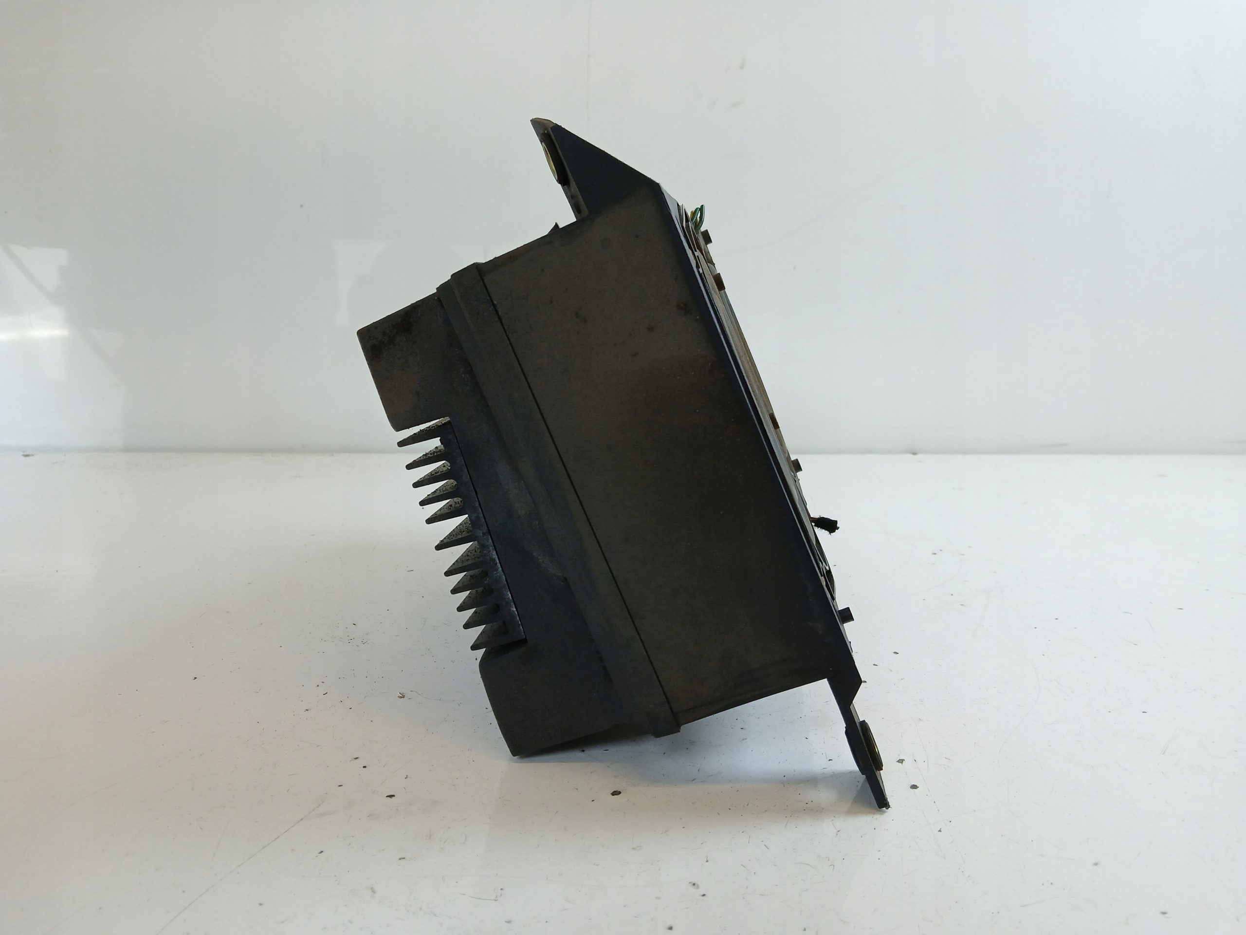 VOLVO V40 S40 and speaker SUBWOOFER 30630166
