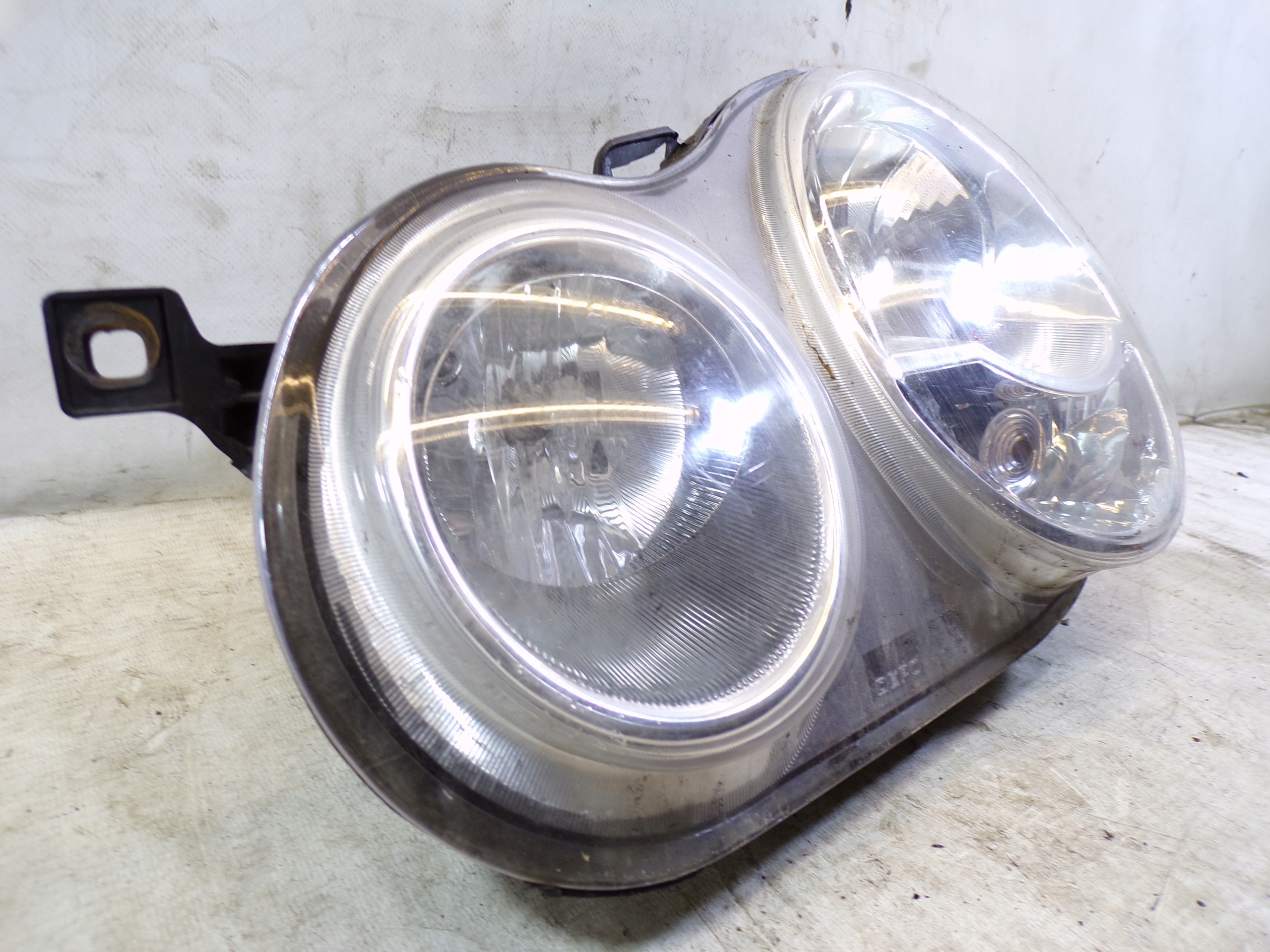 light front front left VOLKSWAGEN POLO 9N (3)