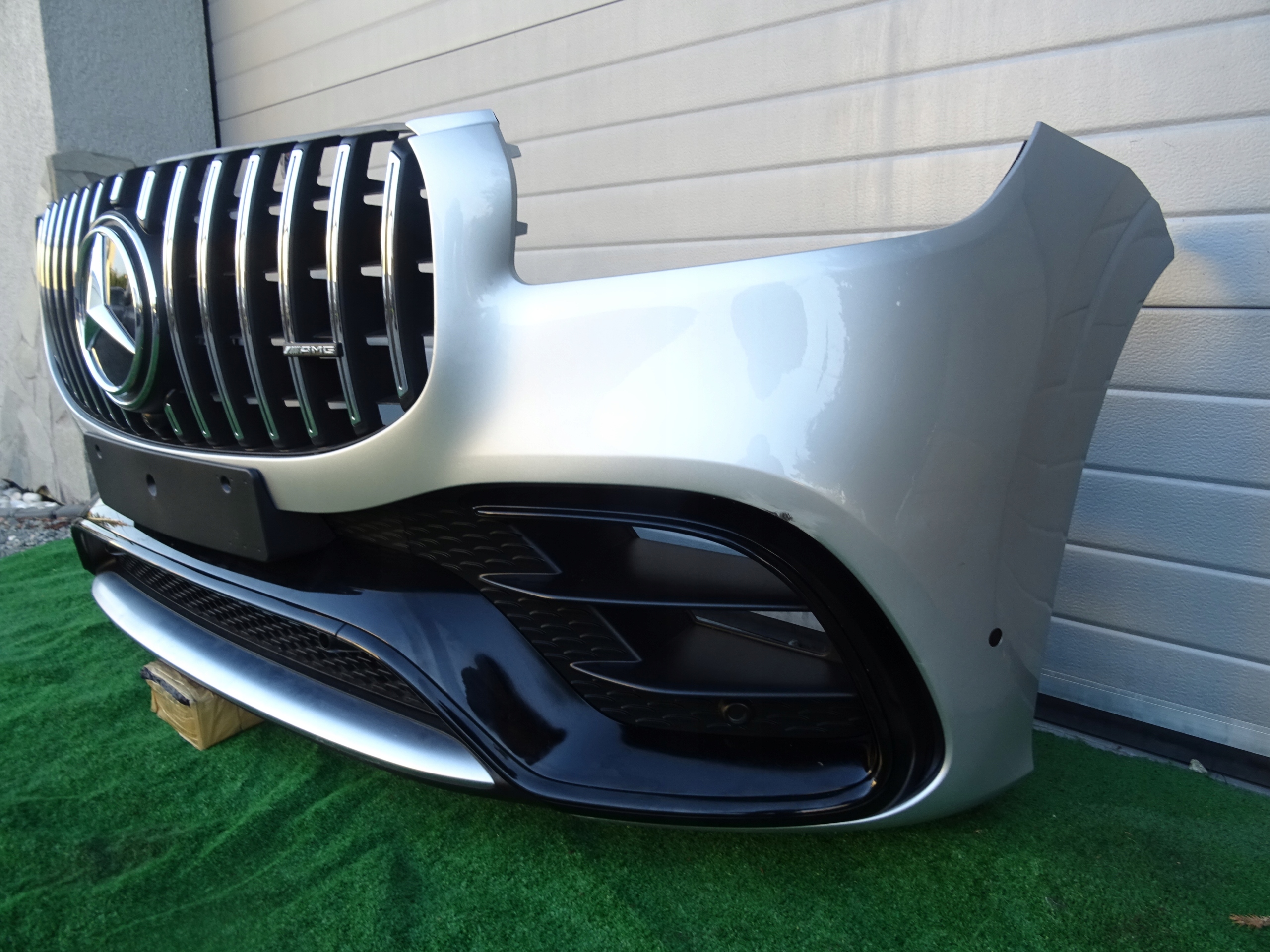 ZDERZAK PRZÓD GRILL MERCEDES GLS 63 AMG W167 Typ samochodu Samochody osobowe