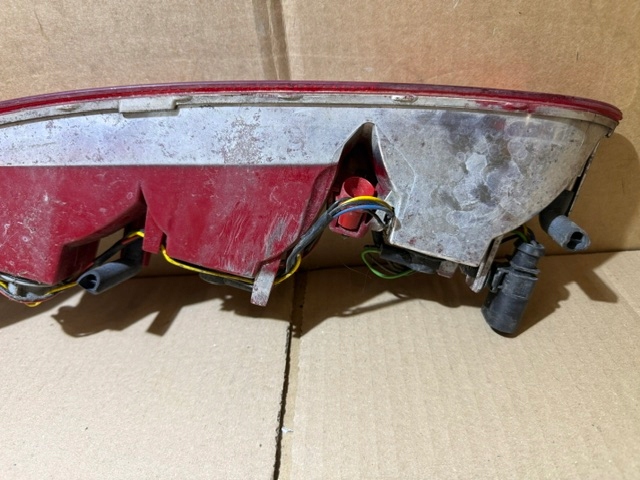 AUDI Q5 8R light left rear left rear part W bumper 8R0945095