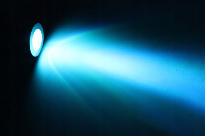 ŻARÓWKA E27 3W RGB Z BEZPRZEWODOWYM PILOTEM! Moc 3 W