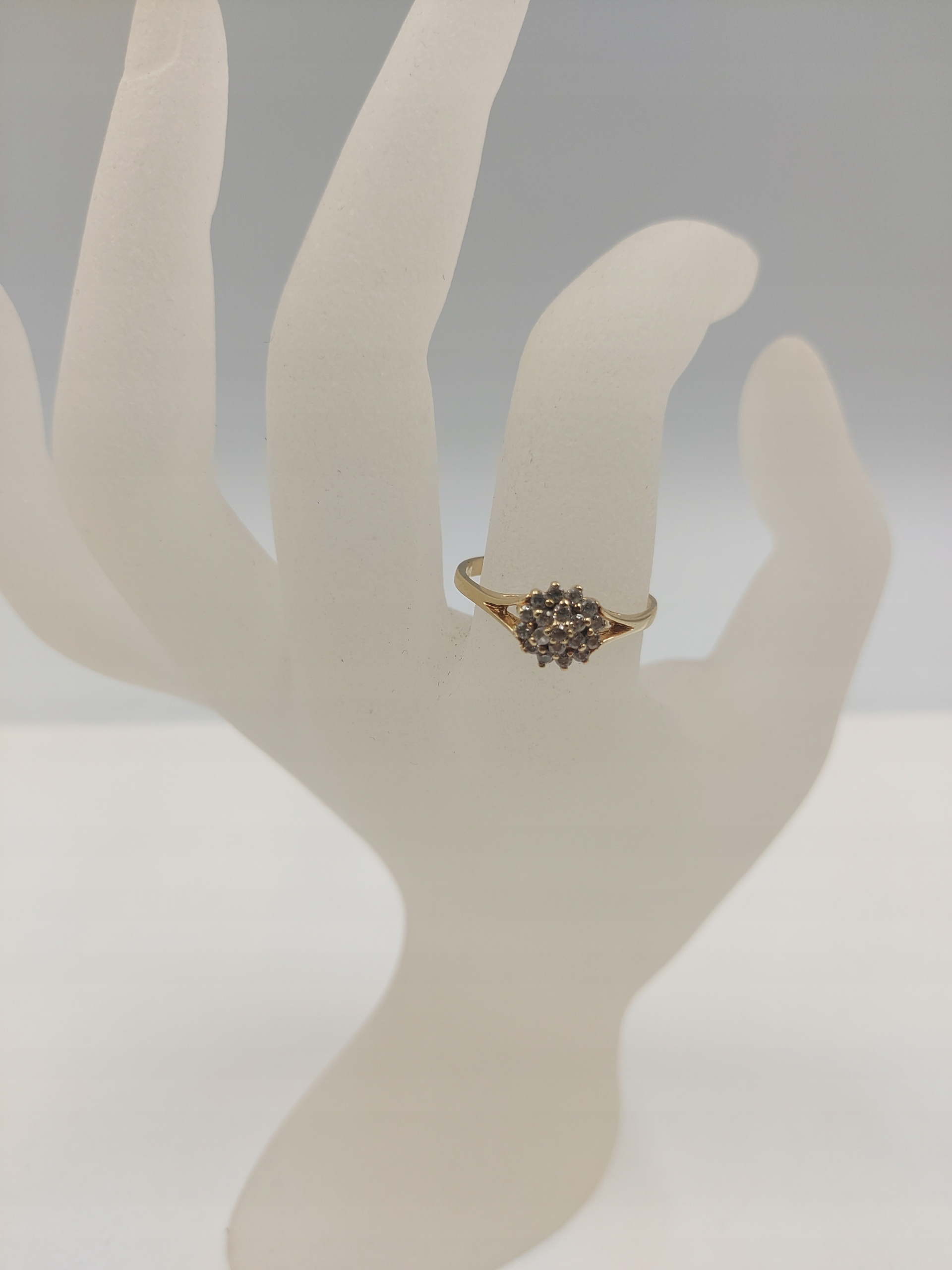 Złoty pierścionek 2,30g p585 Rodzaj Klasyczne Wyrób jubilerski