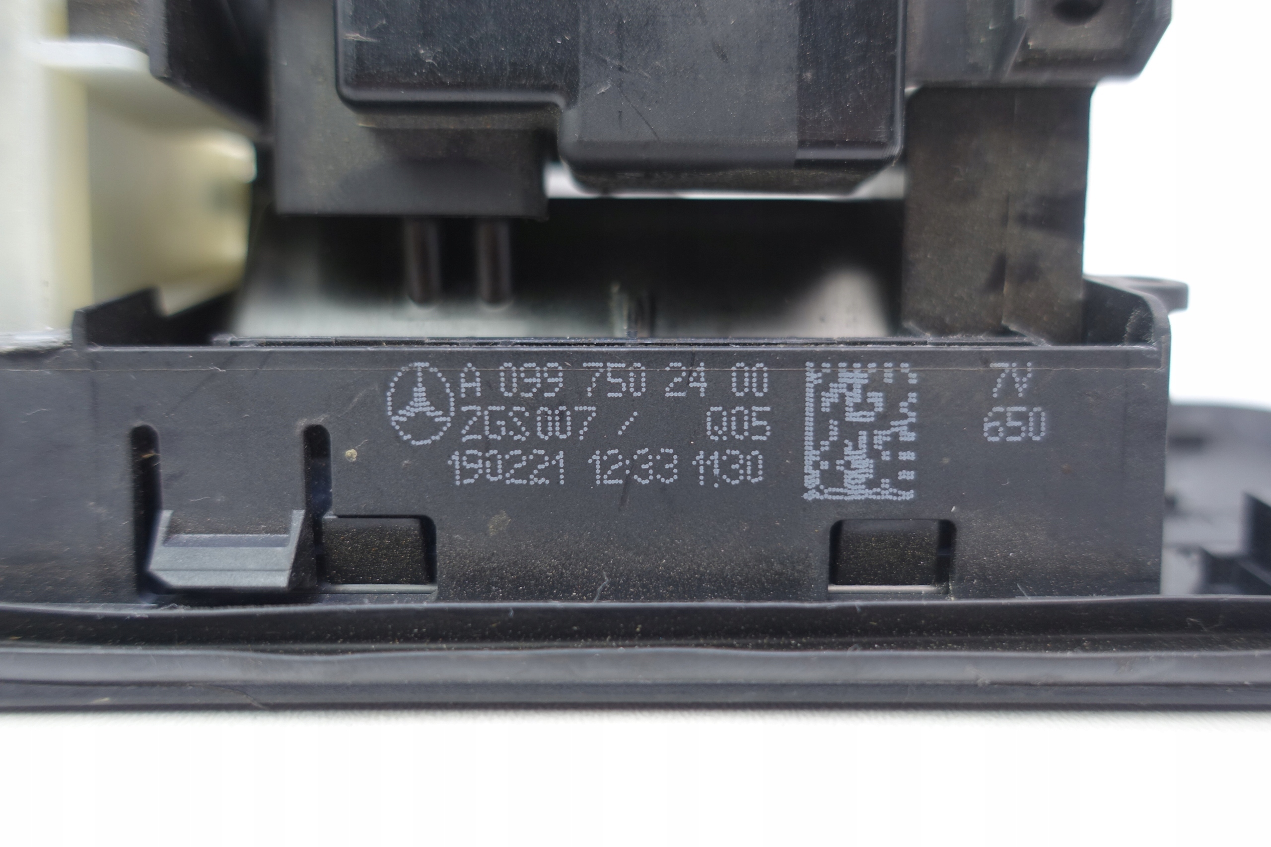 KAMERA MIKROSTYK bonnet boot MERCEDES W247